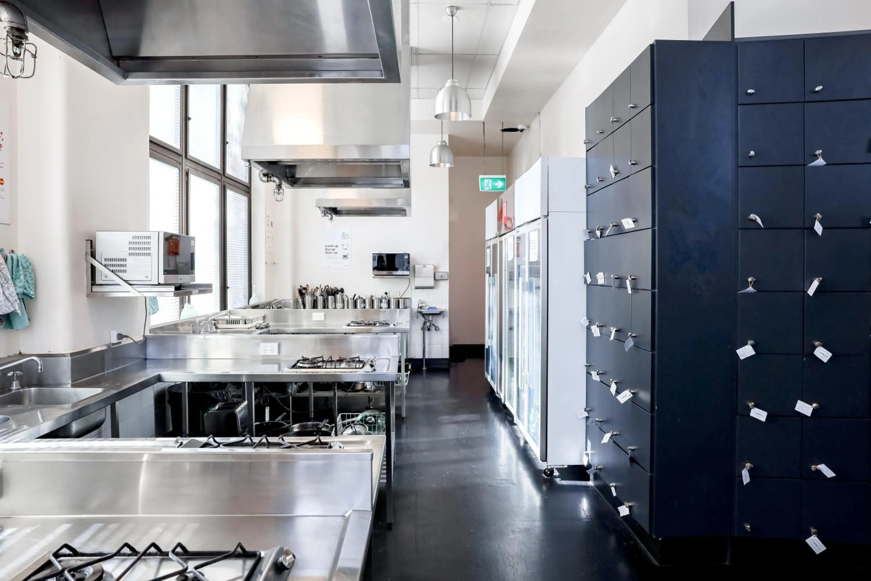 Kitchen or kitchenette in Wake Up! Sydney Central