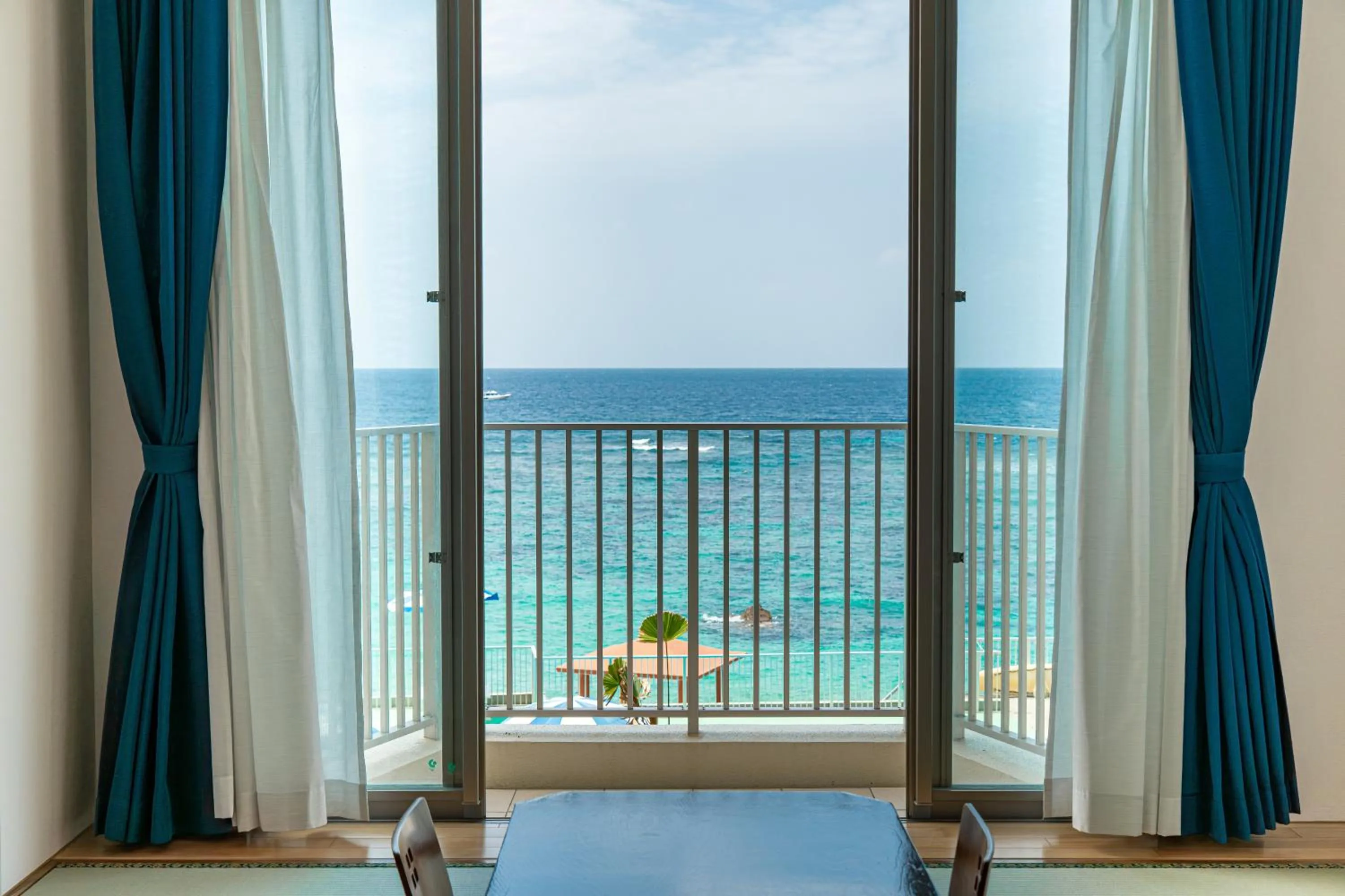 Balcony/Terrace in Hotel Miyuki Beach