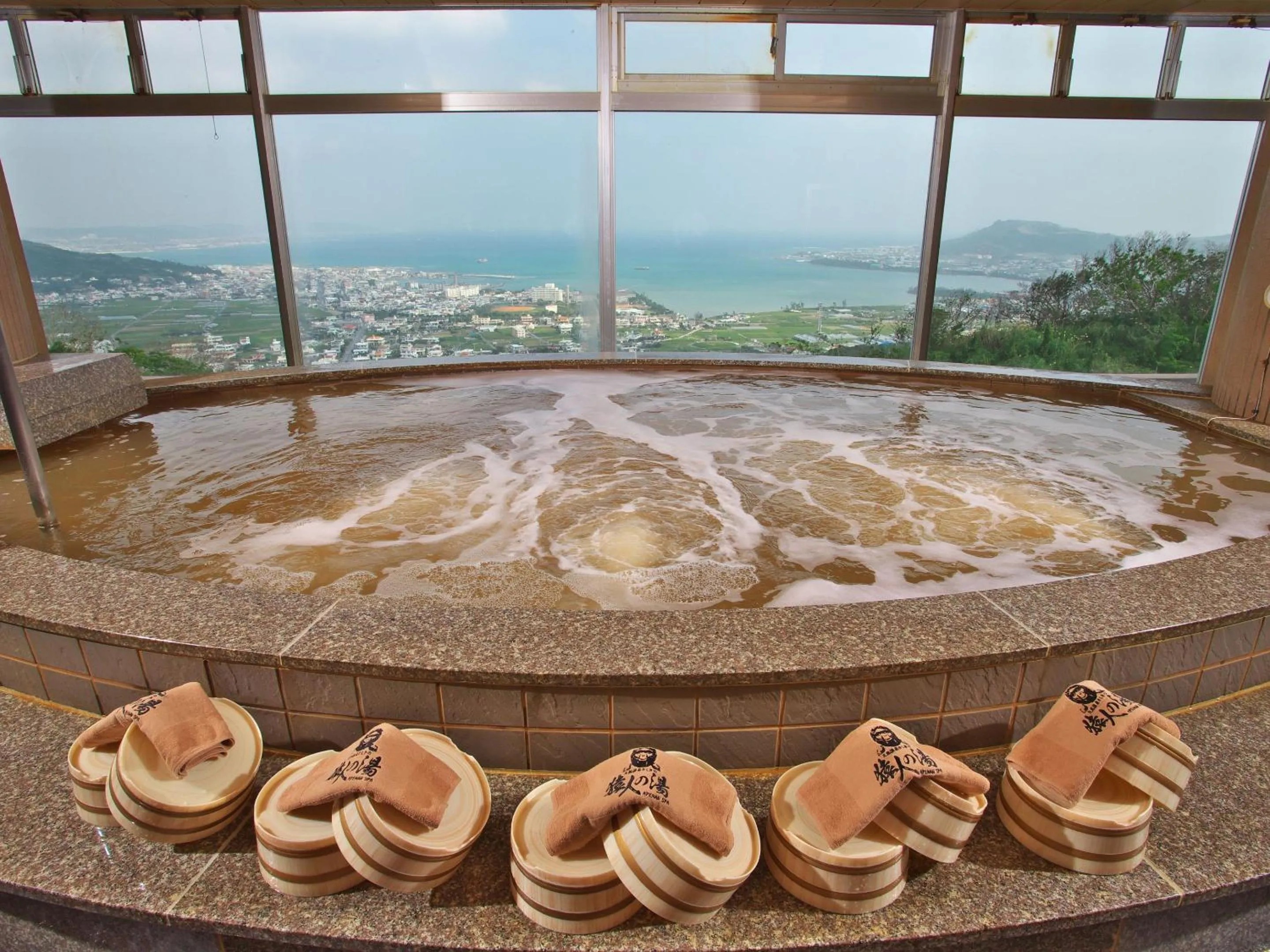Hot Spring Bath in The Yuinchi Hotel Nanjo