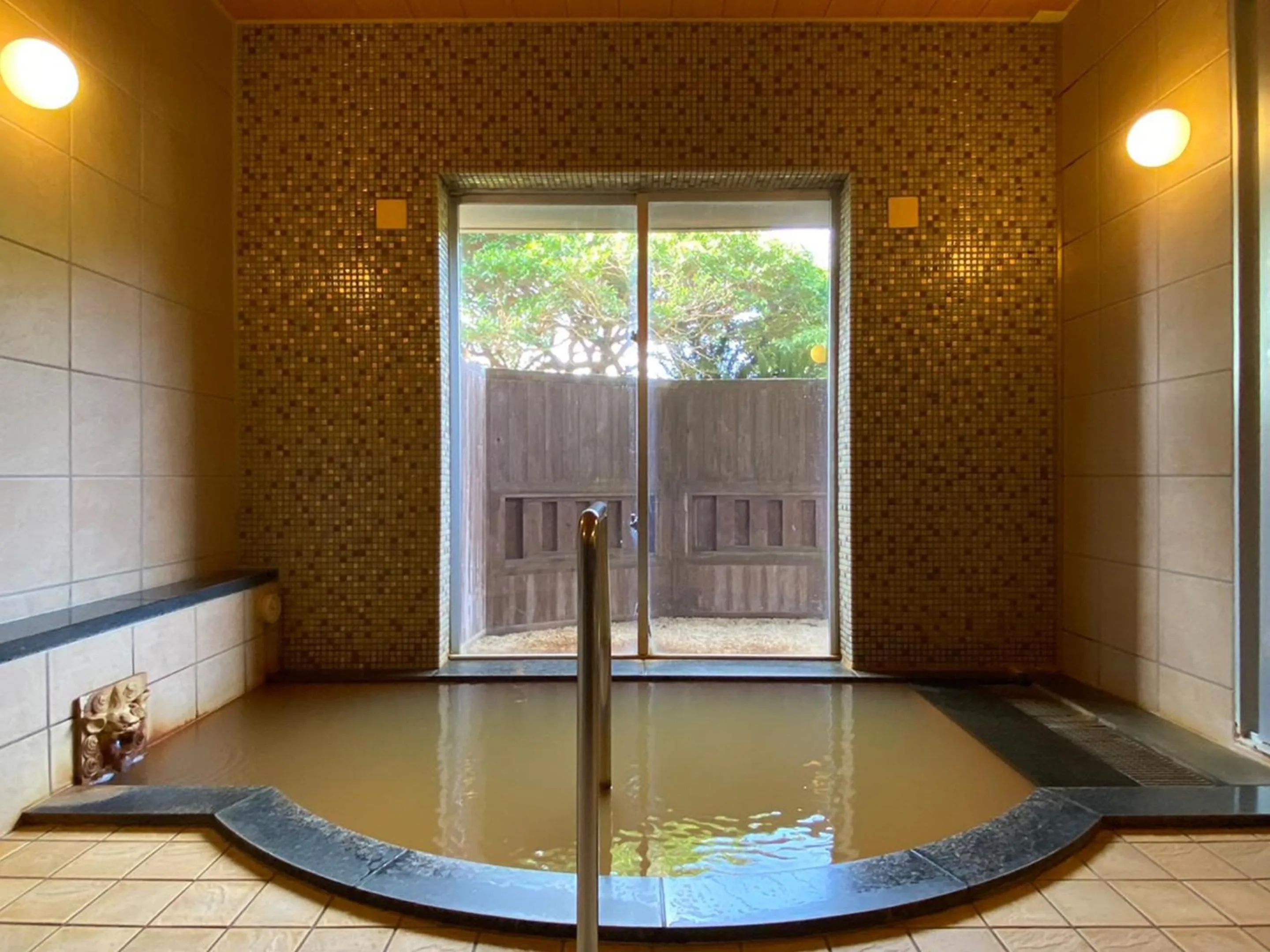 Hot Spring Bath in The Yuinchi Hotel Nanjo
