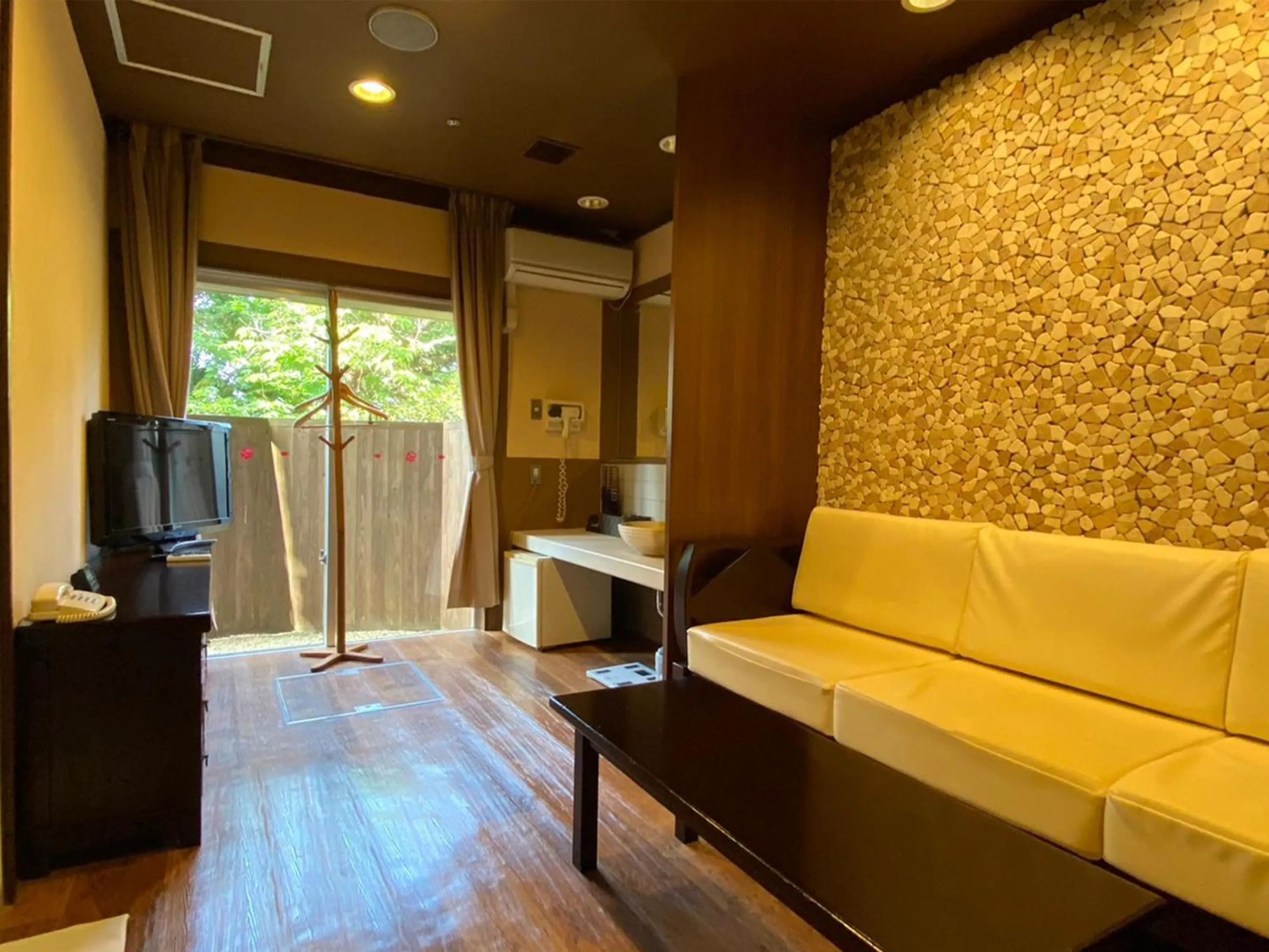 Hot Spring Bath in The Yuinchi Hotel Nanjo