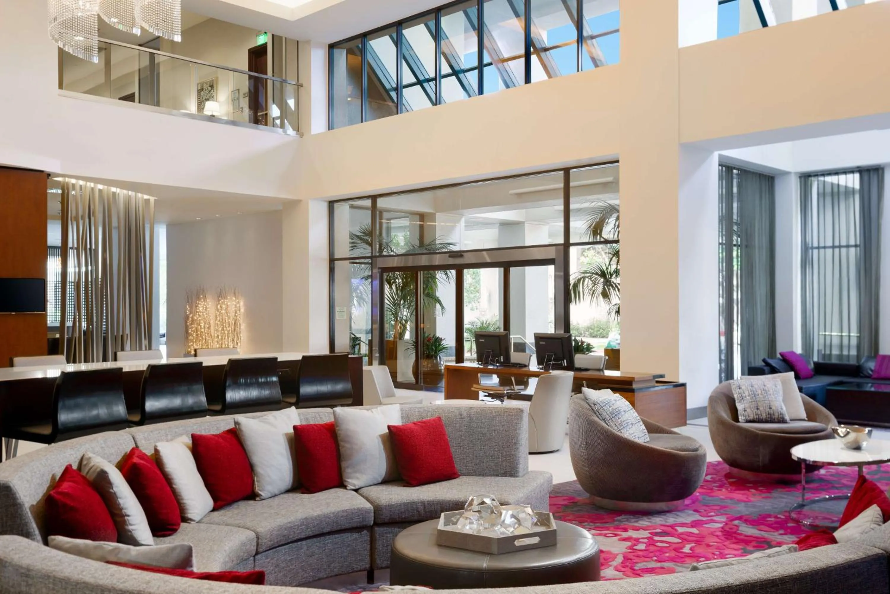 Lobby or reception in Hilton Woodland Hills/ Los Angeles