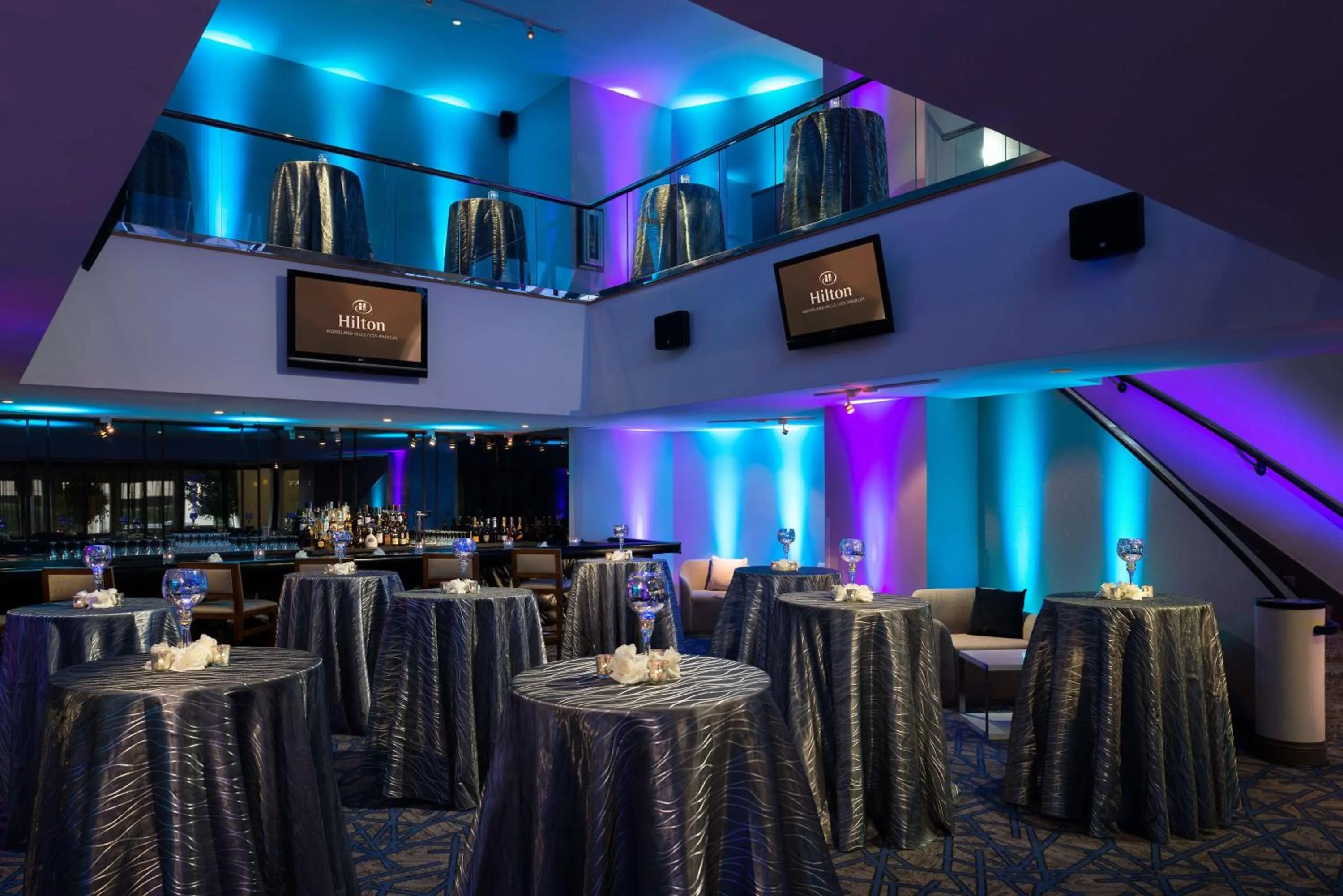 Restaurant/places to eat in Hilton Woodland Hills/ Los Angeles