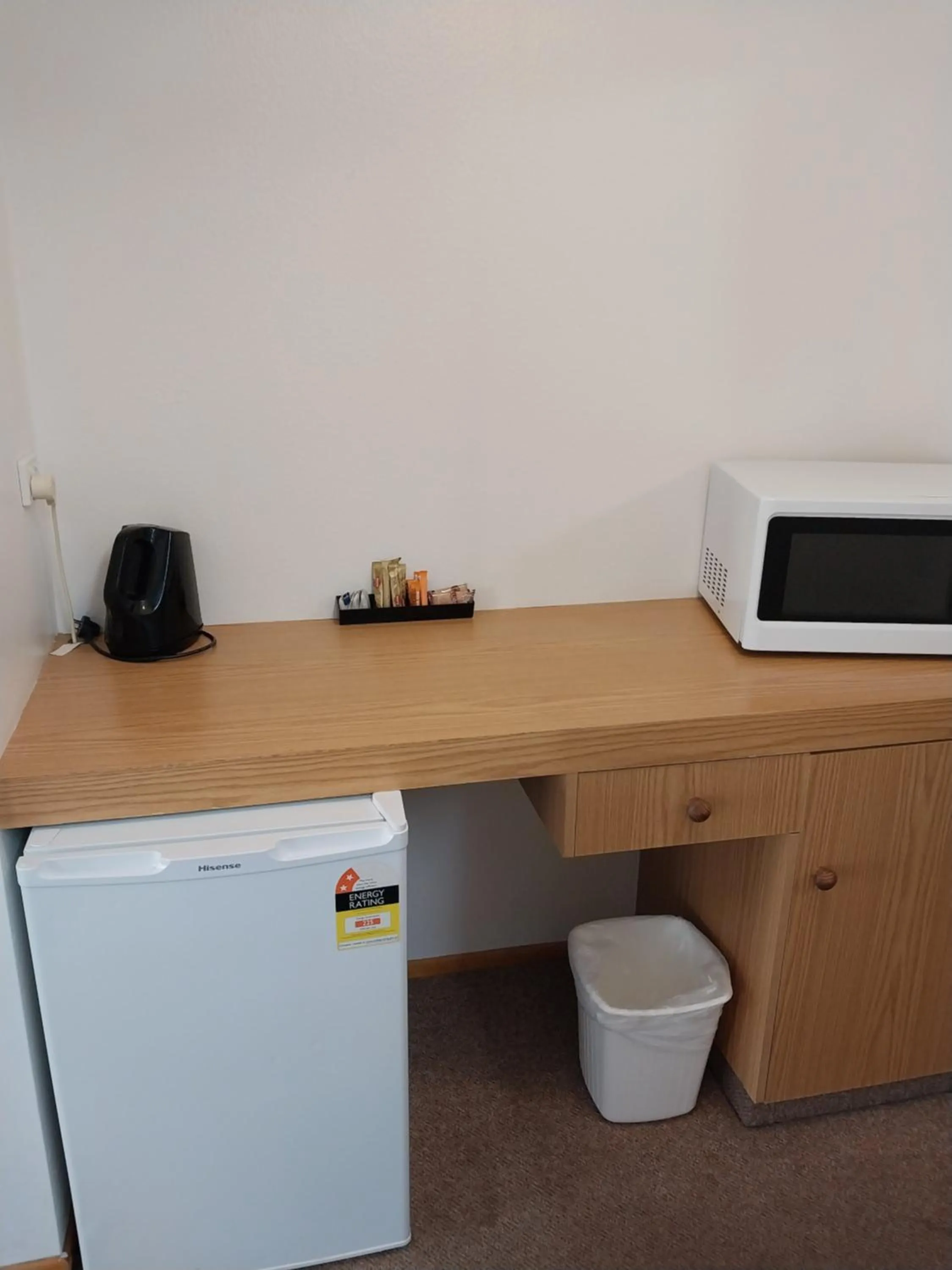 microwave in Blue Shades Motel