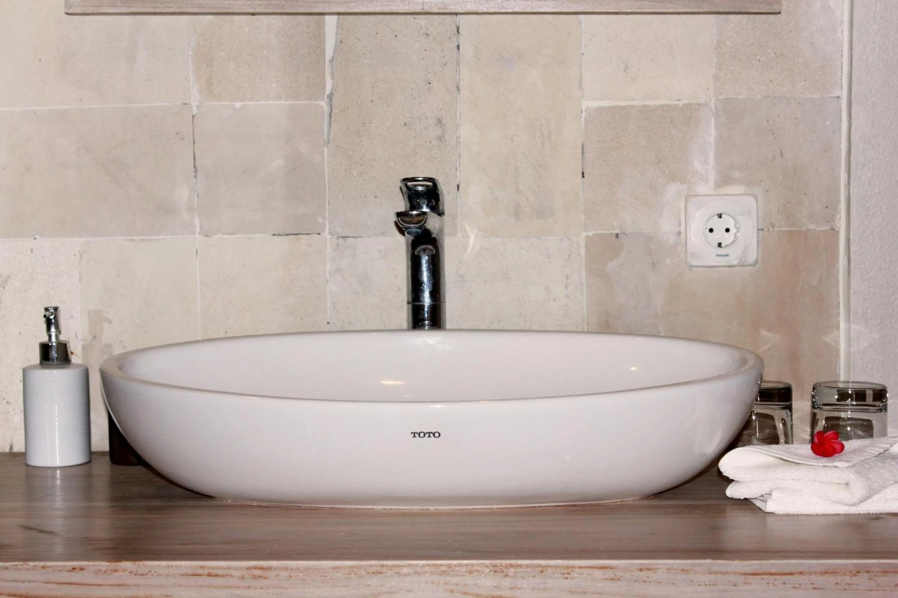 Toilet in MAHAMAYA Gili Meno