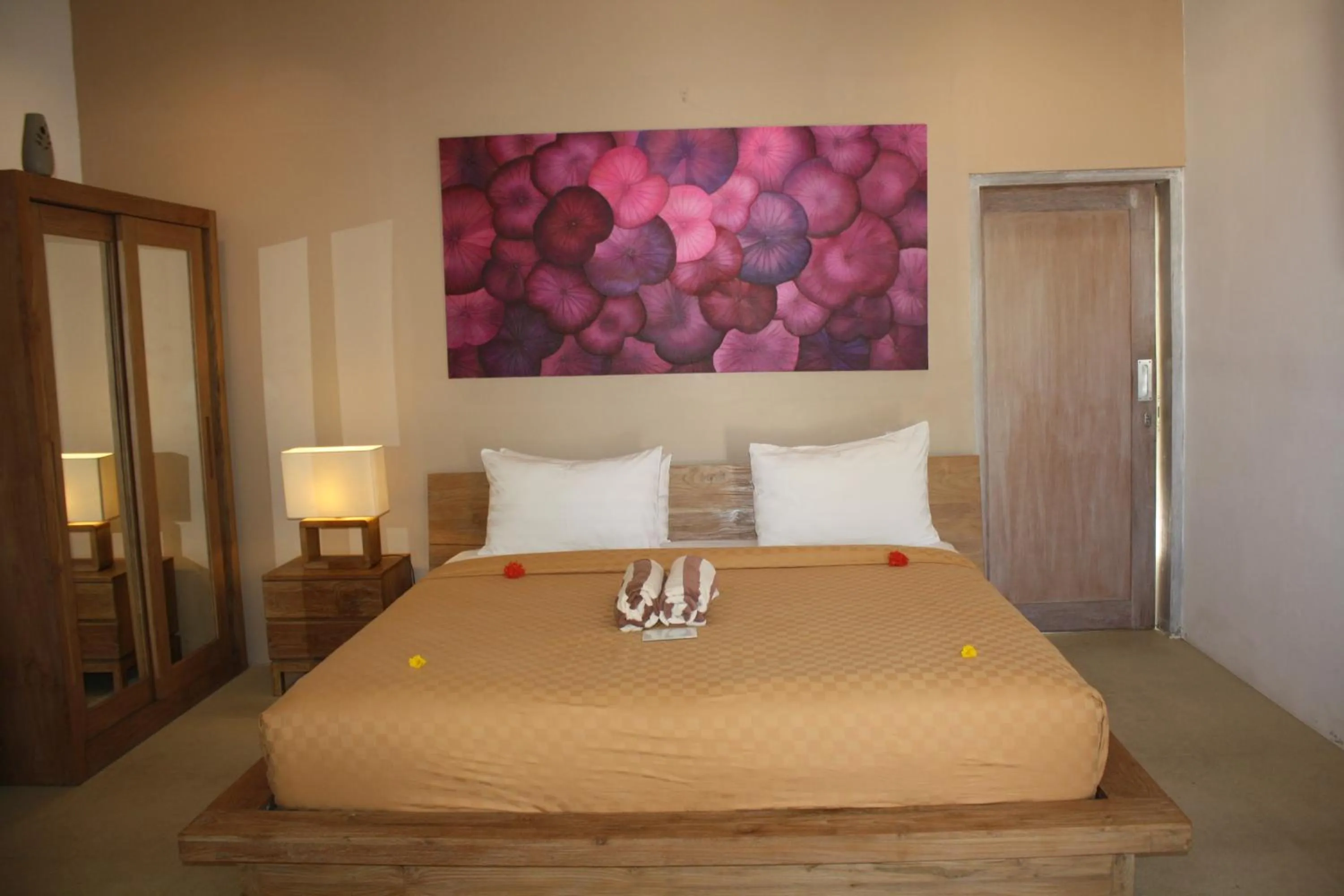 Sea view, Bed in MAHAMAYA Gili Meno