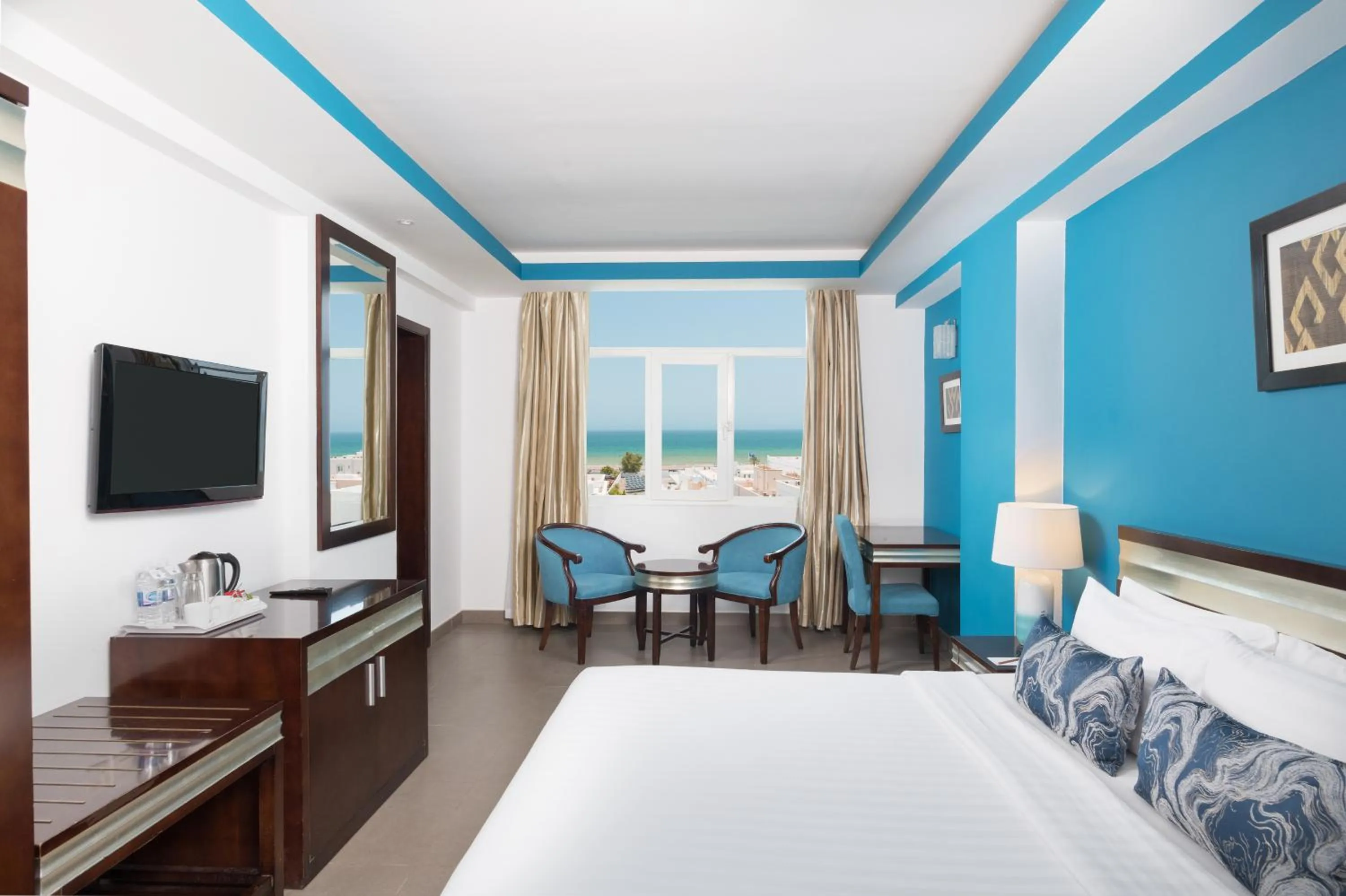 Bed in Al Hail Waves Hotel Managed By Centara