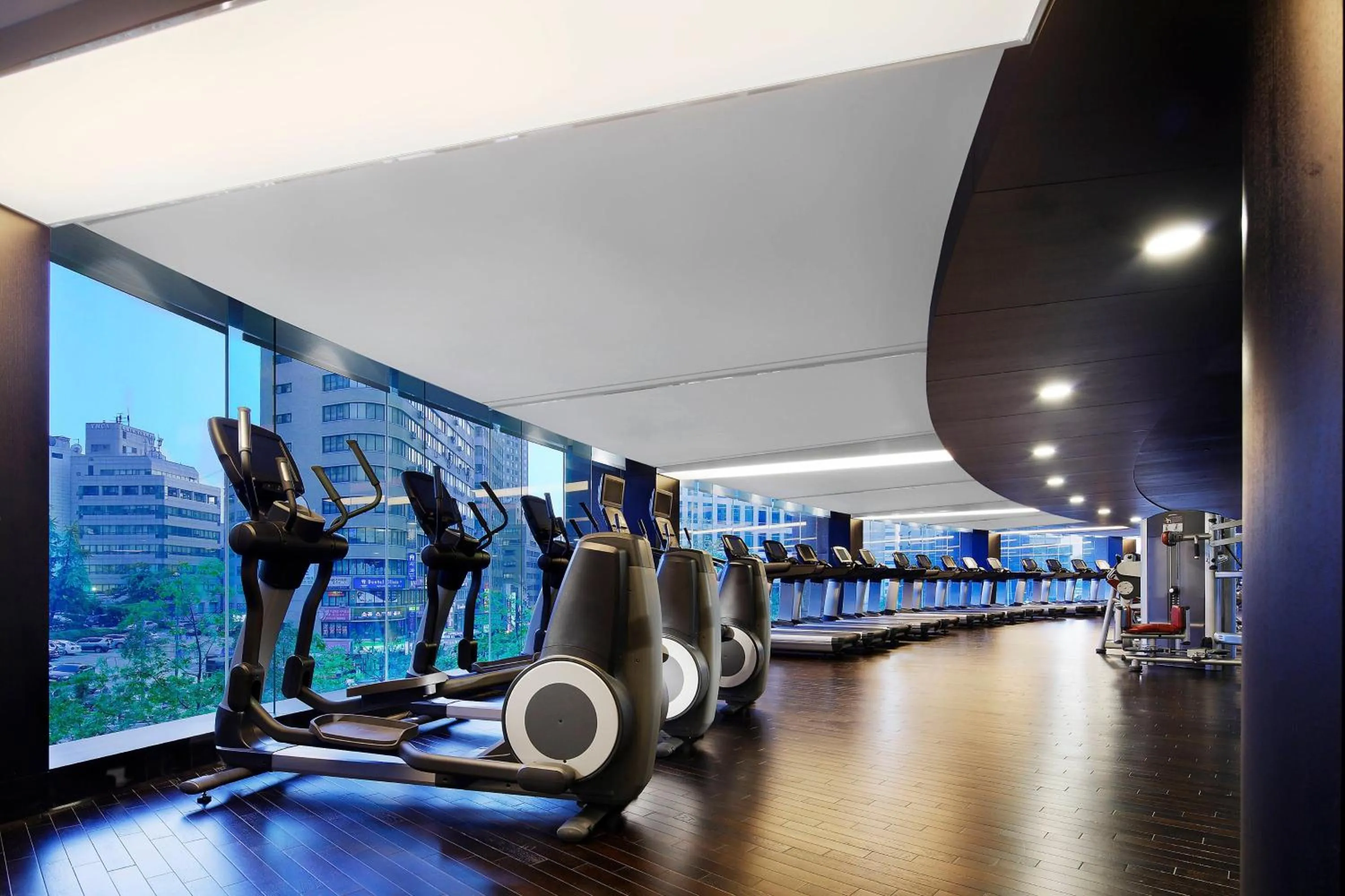 Fitness centre/facilities in Westin Josun Seoul Hotel