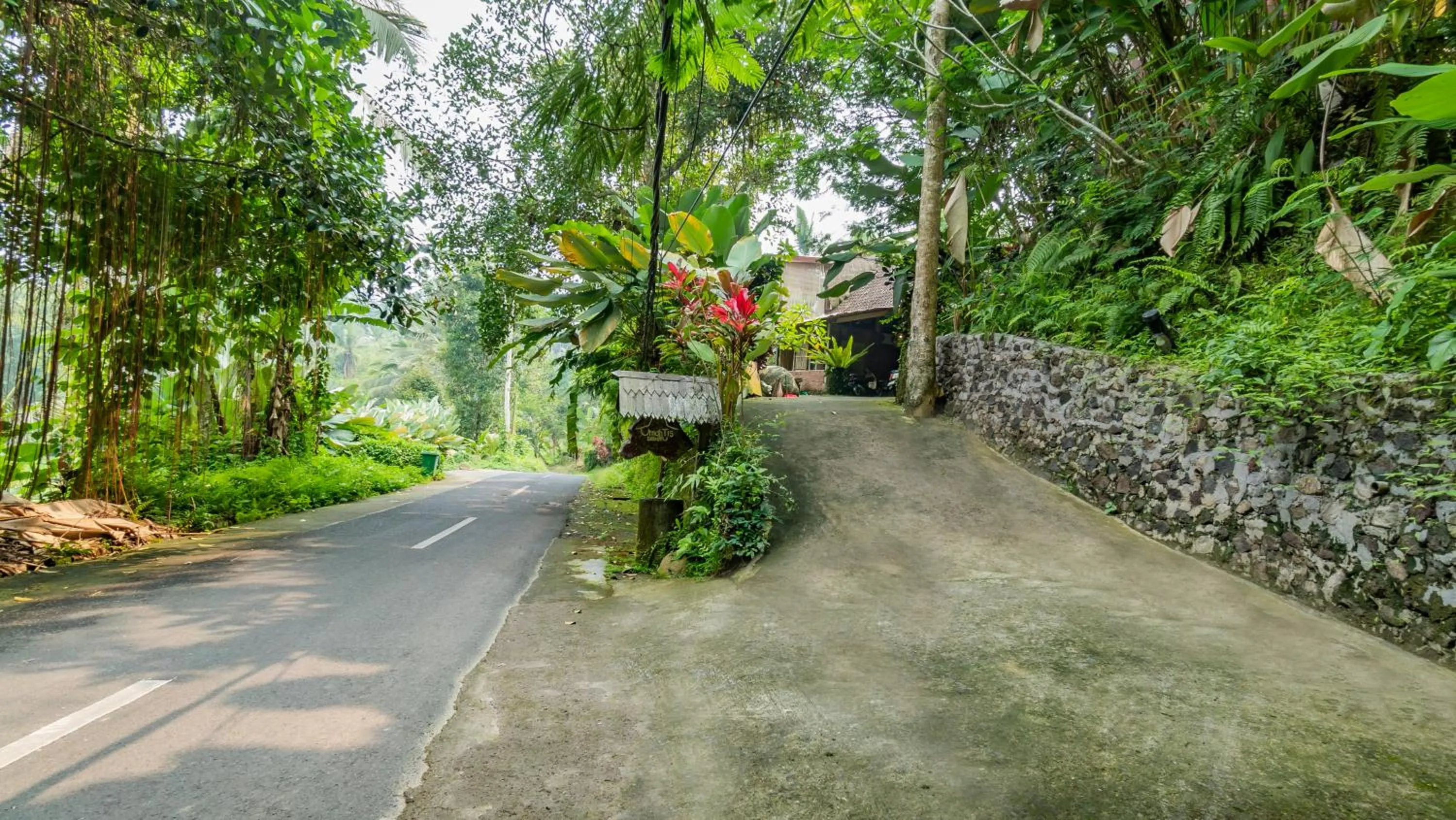 Facade/entrance in Umah Tis Sebatu