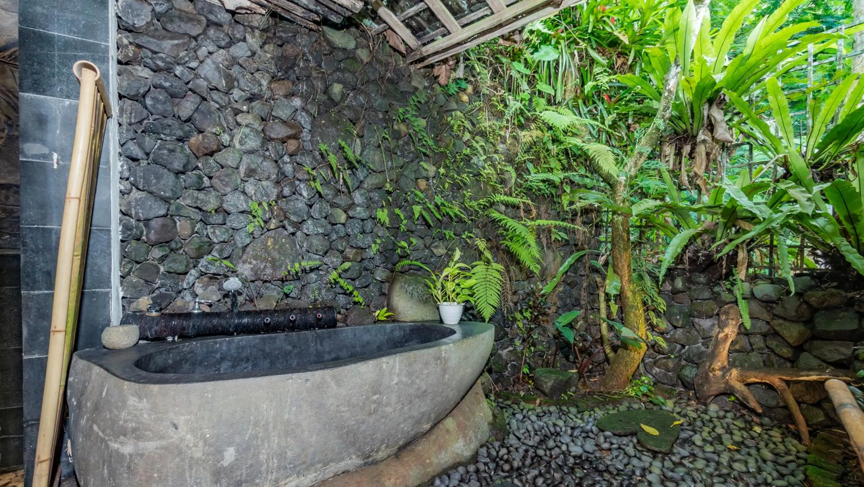 Day in Umah Tis Sebatu