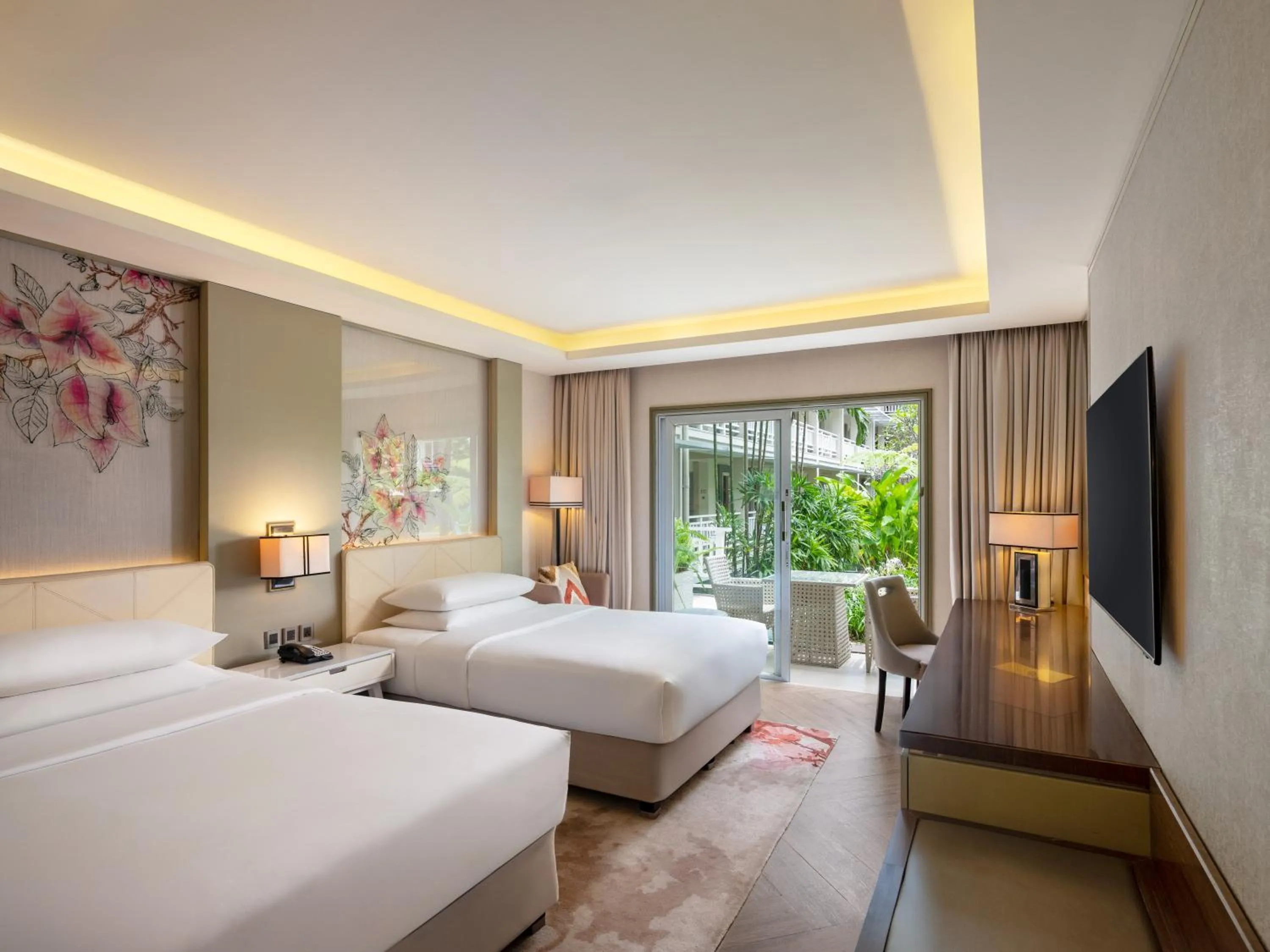 Deluxe Room, Guest room, 1 King or 2 Twin/Single Bed(s) in Sheraton Bandung Hotel & Towers