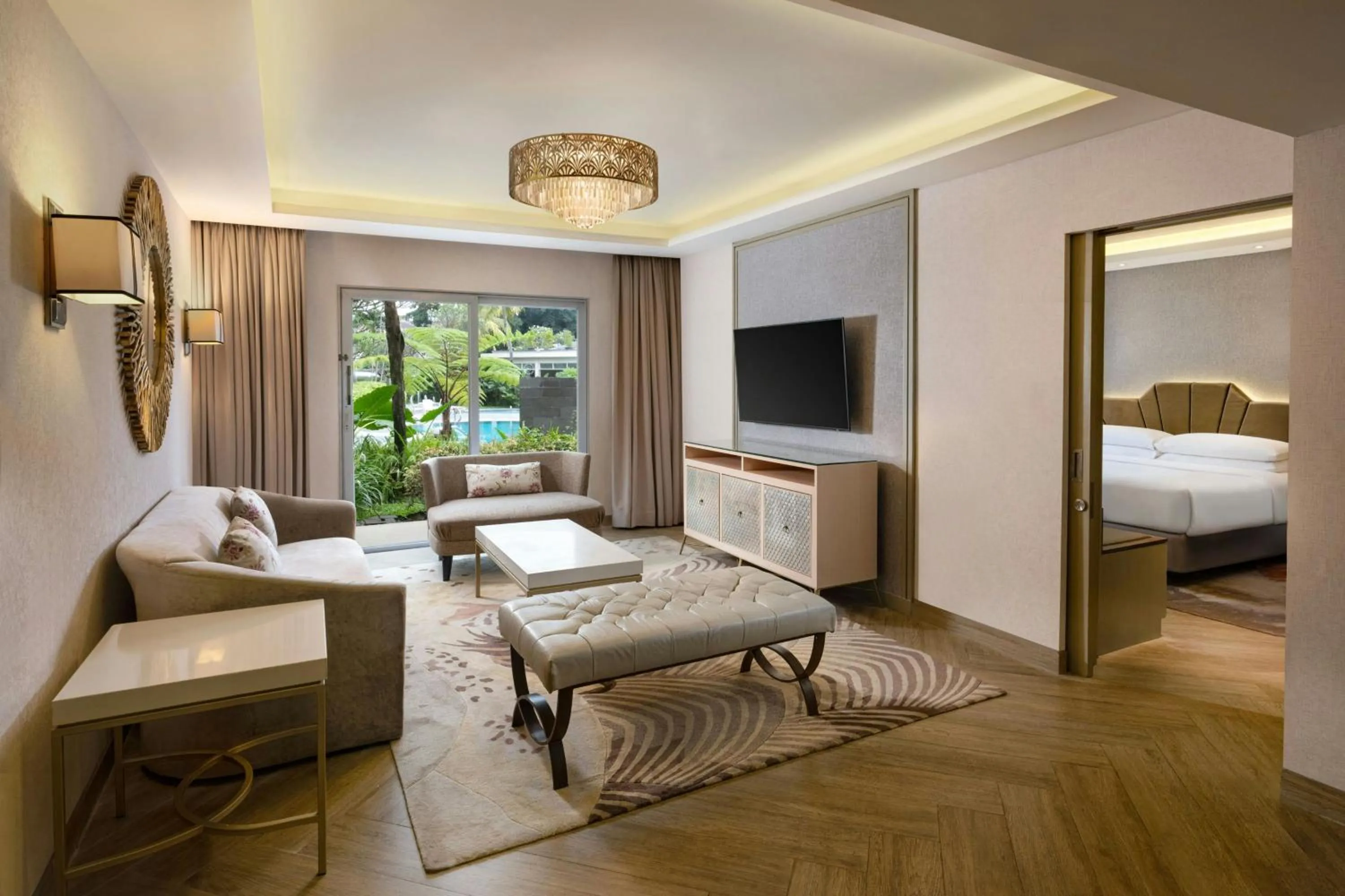 Living room, Bed in Sheraton Bandung Hotel & Towers