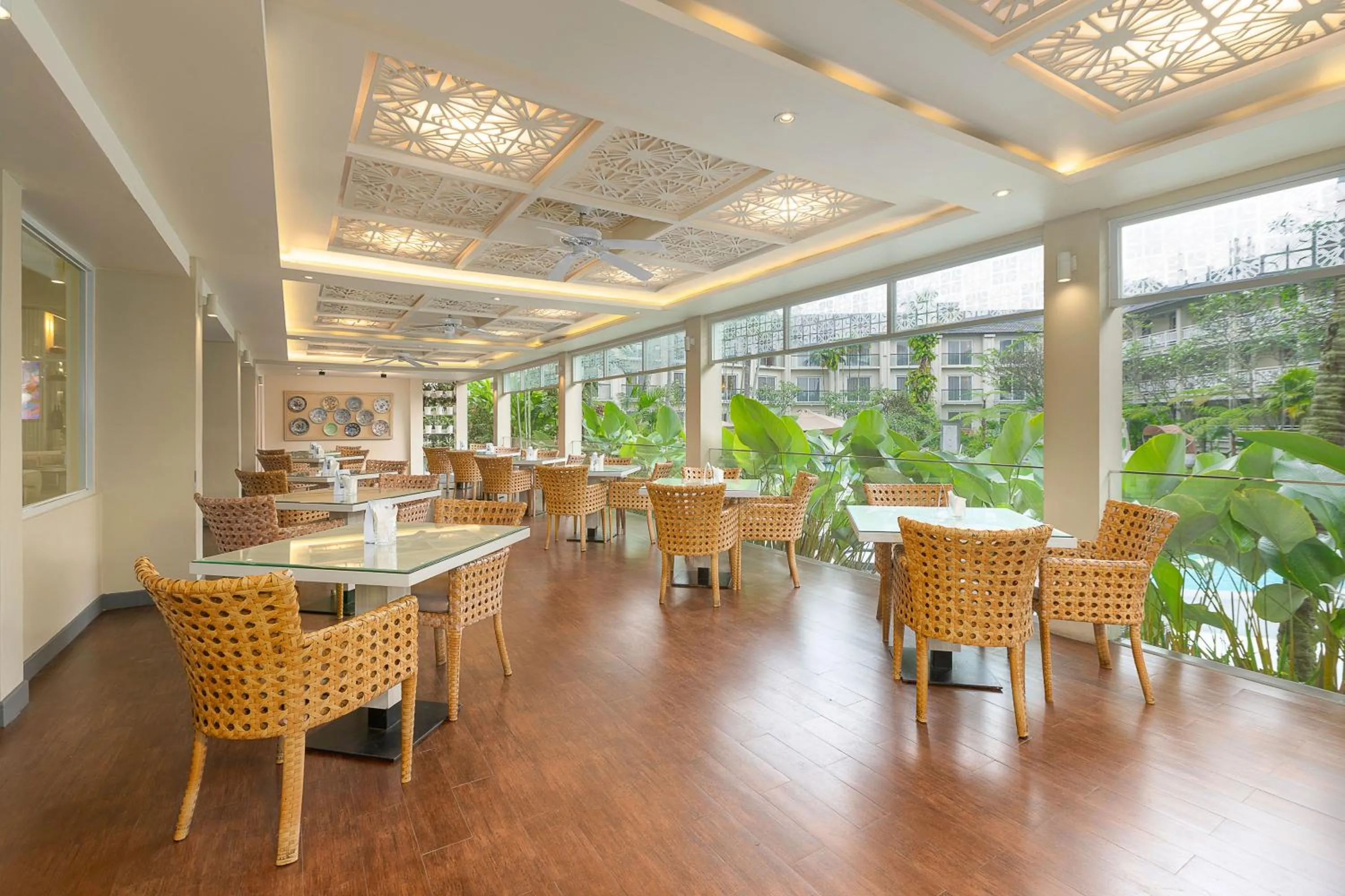 Restaurant/places to eat in Sheraton Bandung Hotel & Towers