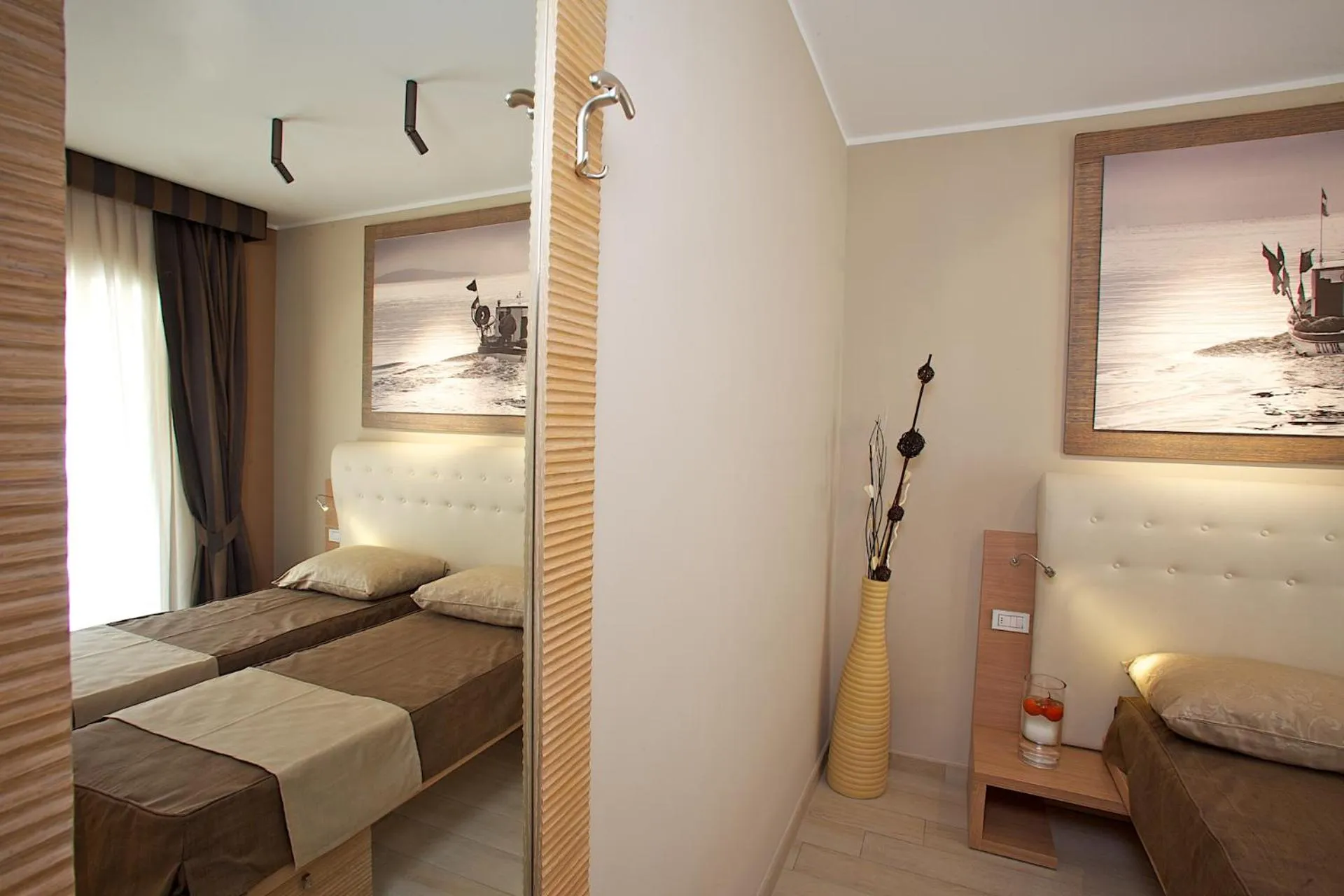 Bedroom, Bed in Hotel C'era Una Volta