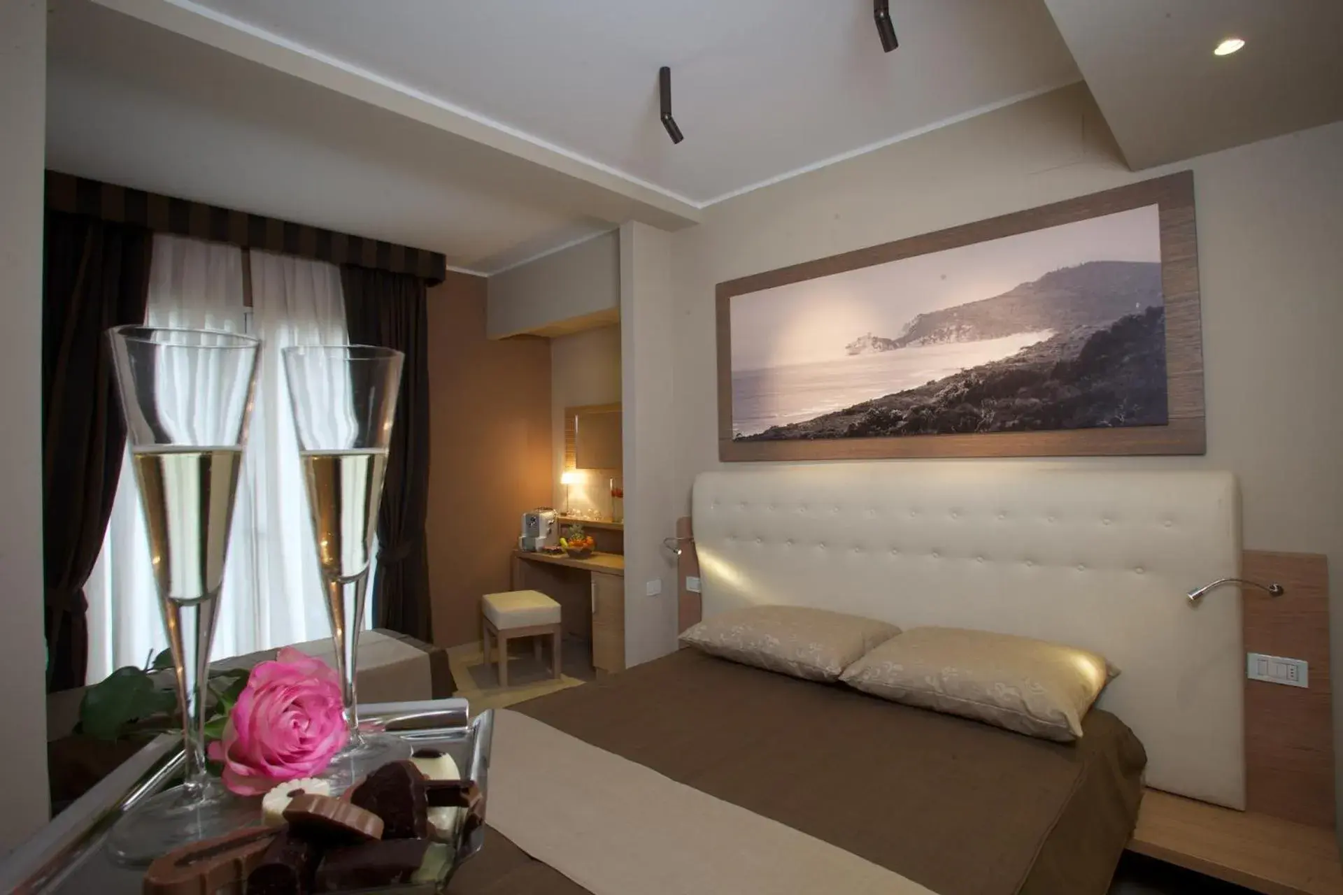 Comfort Double Room in Hotel C'era Una Volta Comfort Double Room in Hotel C'era Una Volta