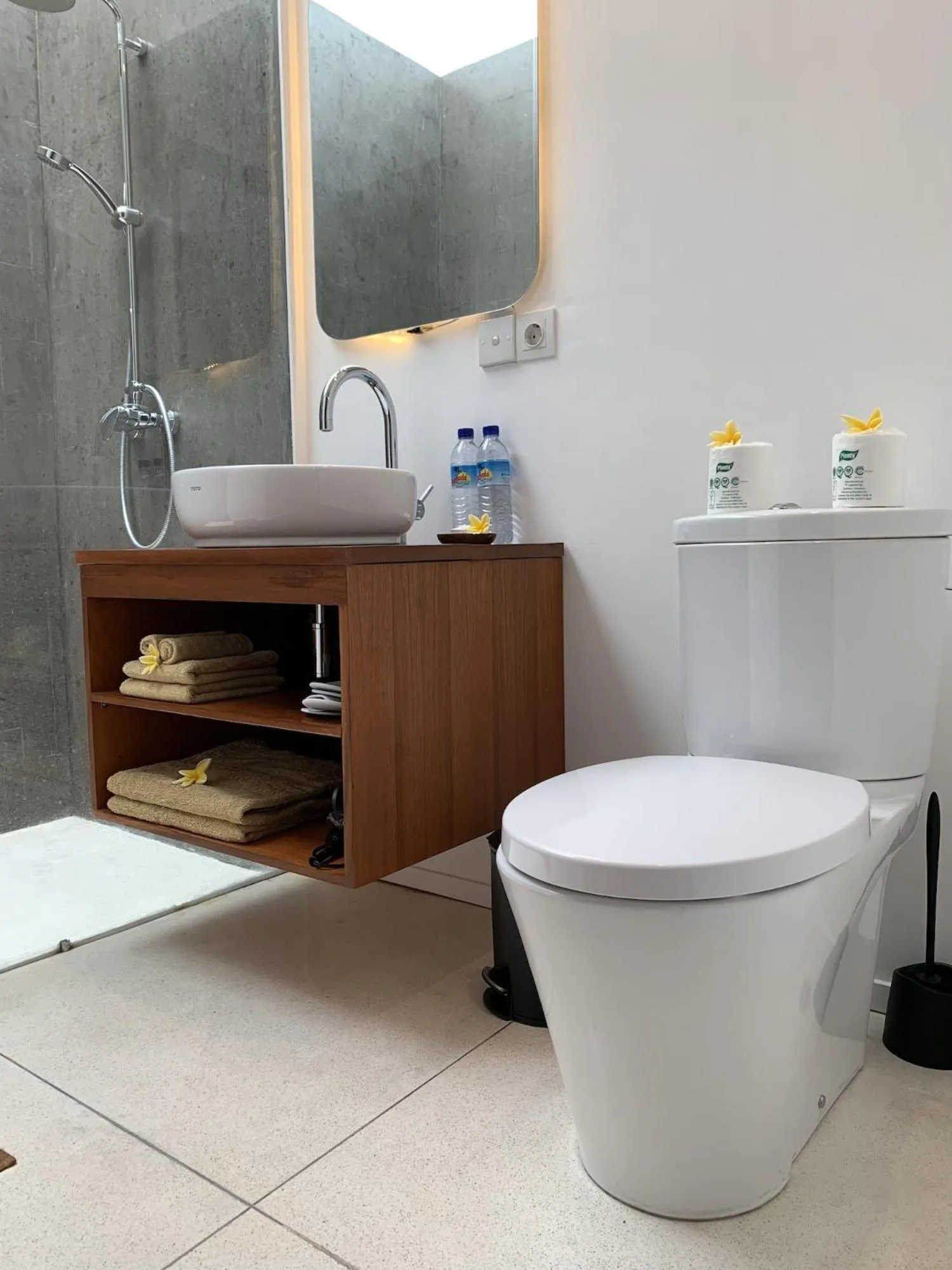 Bale Solah Lombok Holiday Resort