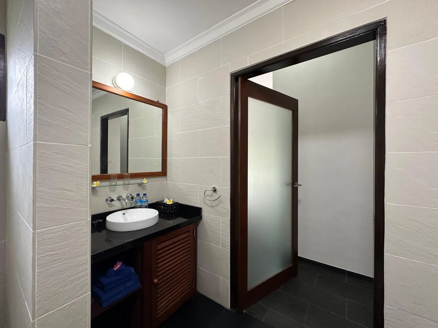 Bale Solah Lombok Holiday Resort