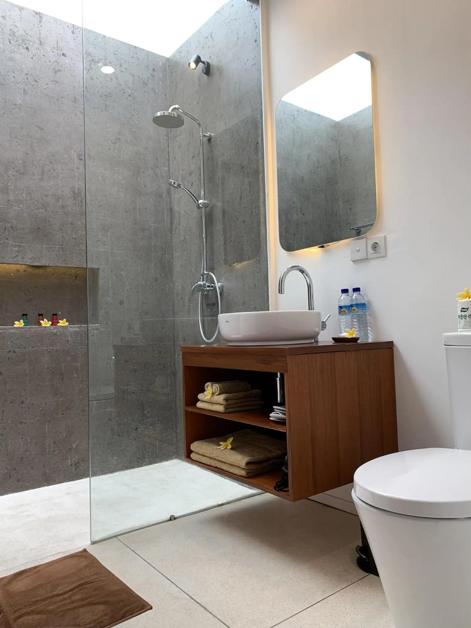 Bale Solah Lombok Holiday Resort