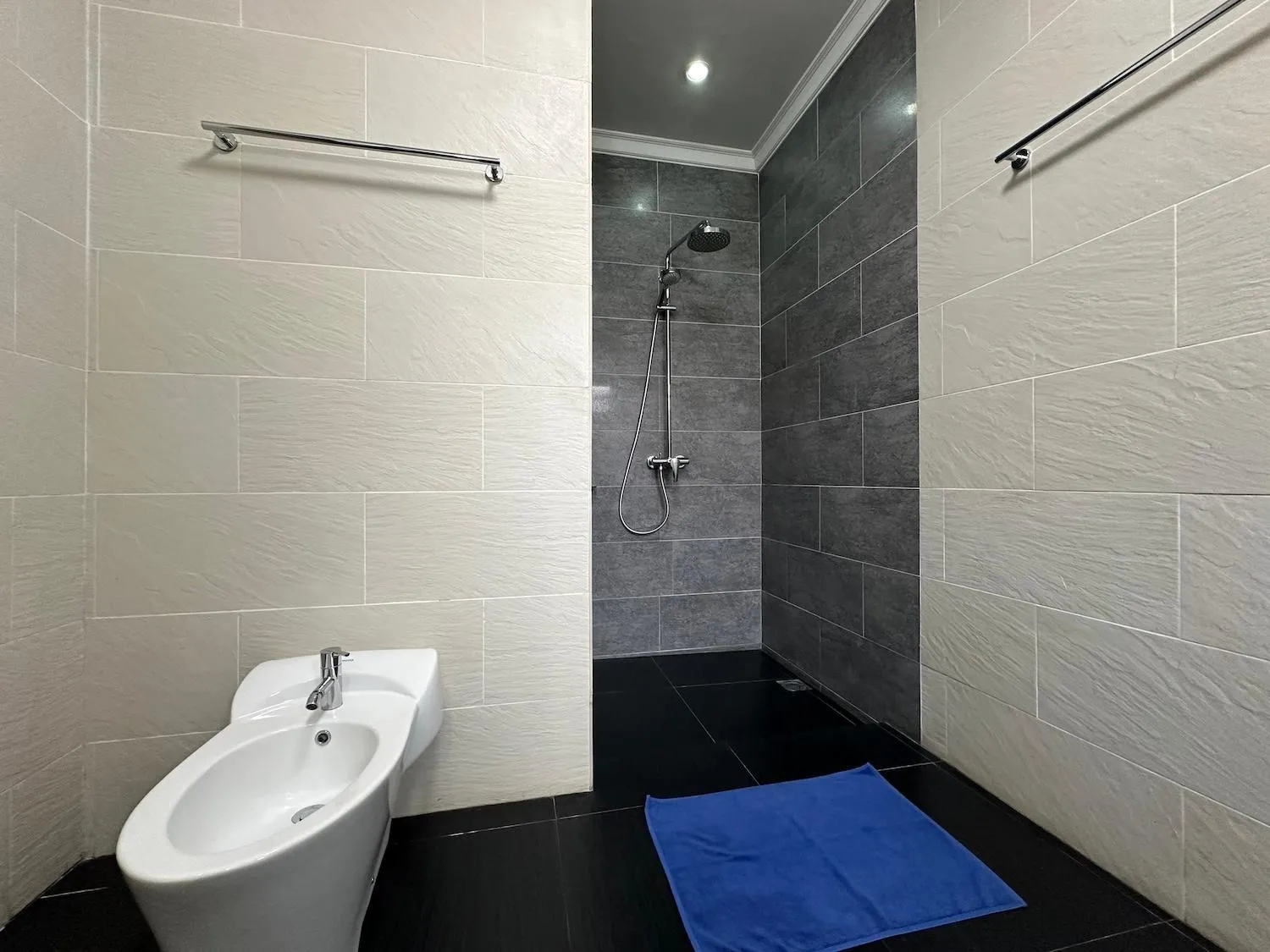 Bale Solah Lombok Holiday Resort