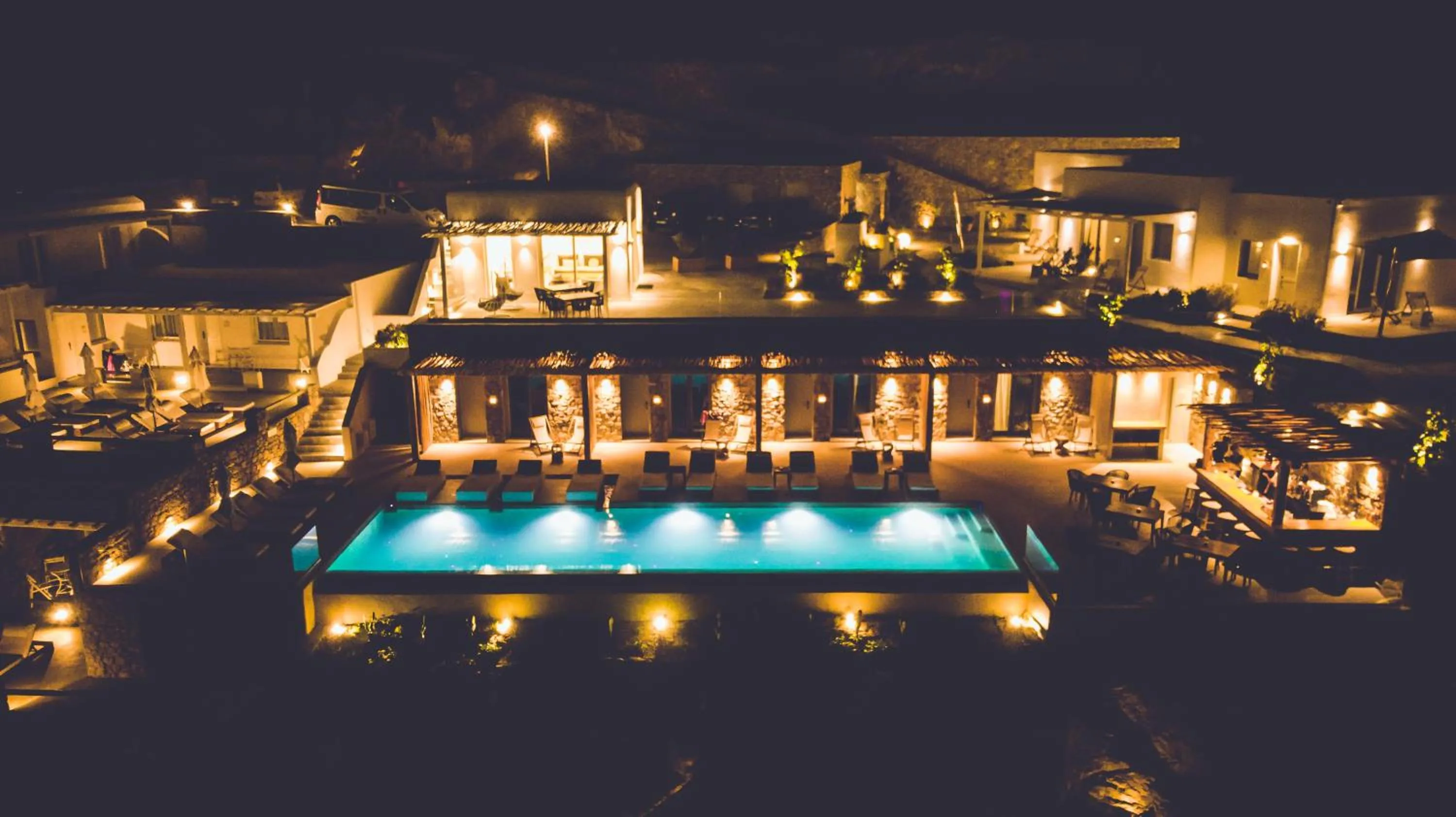 Pool view in Super Paradise Hotel