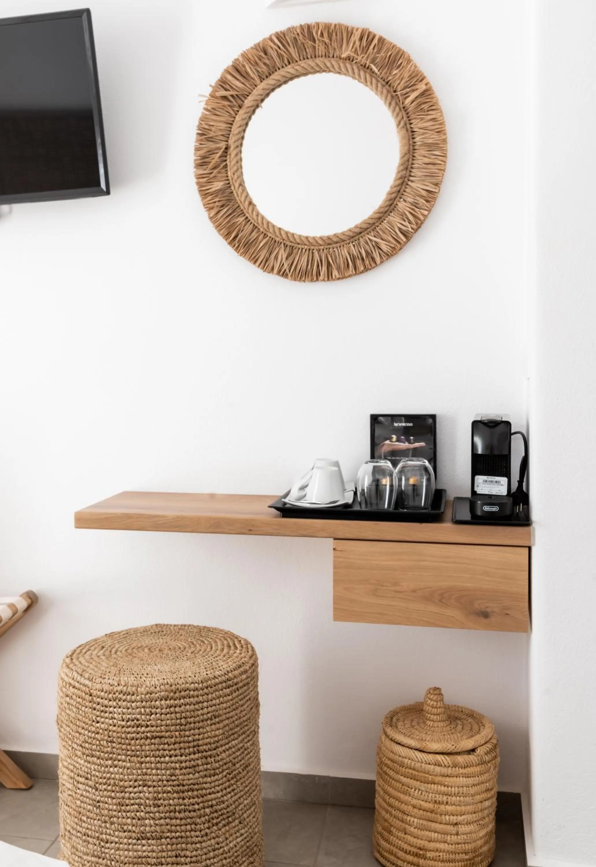 Decorative detail in Super Paradise Hotel