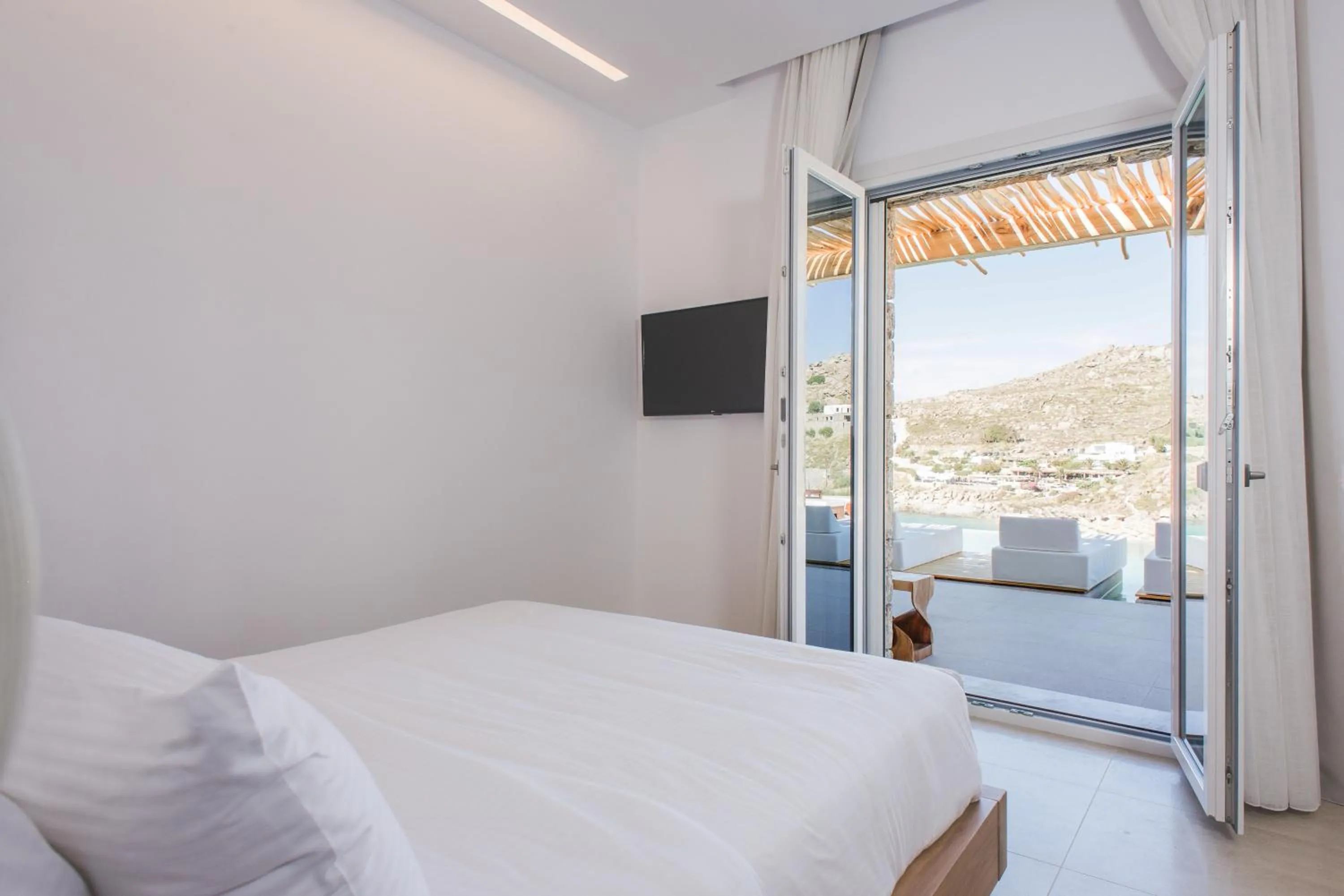 Photo of the whole room, Bed in Super Paradise Hotel