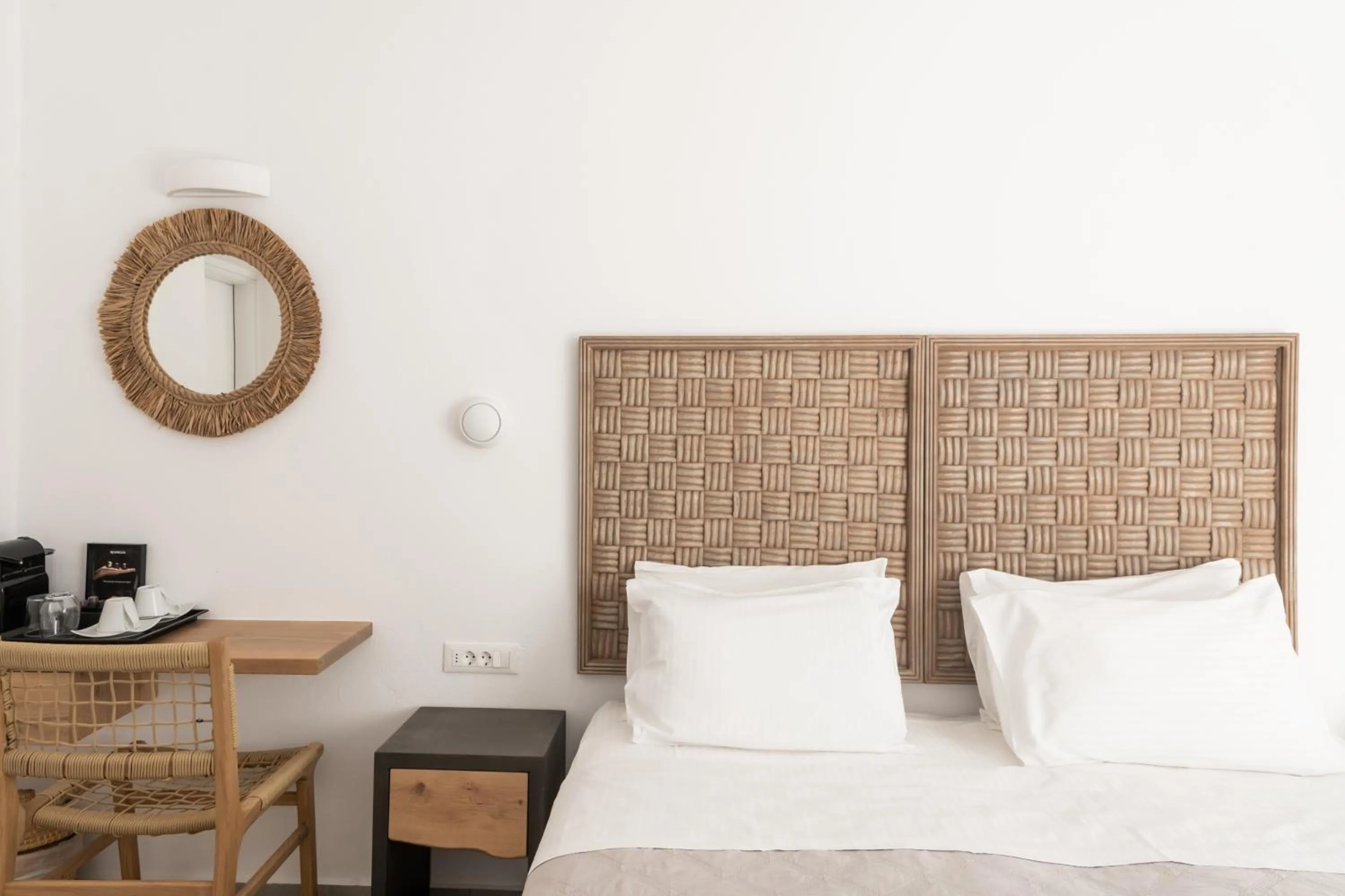 Bedroom, Bed in Super Paradise Hotel