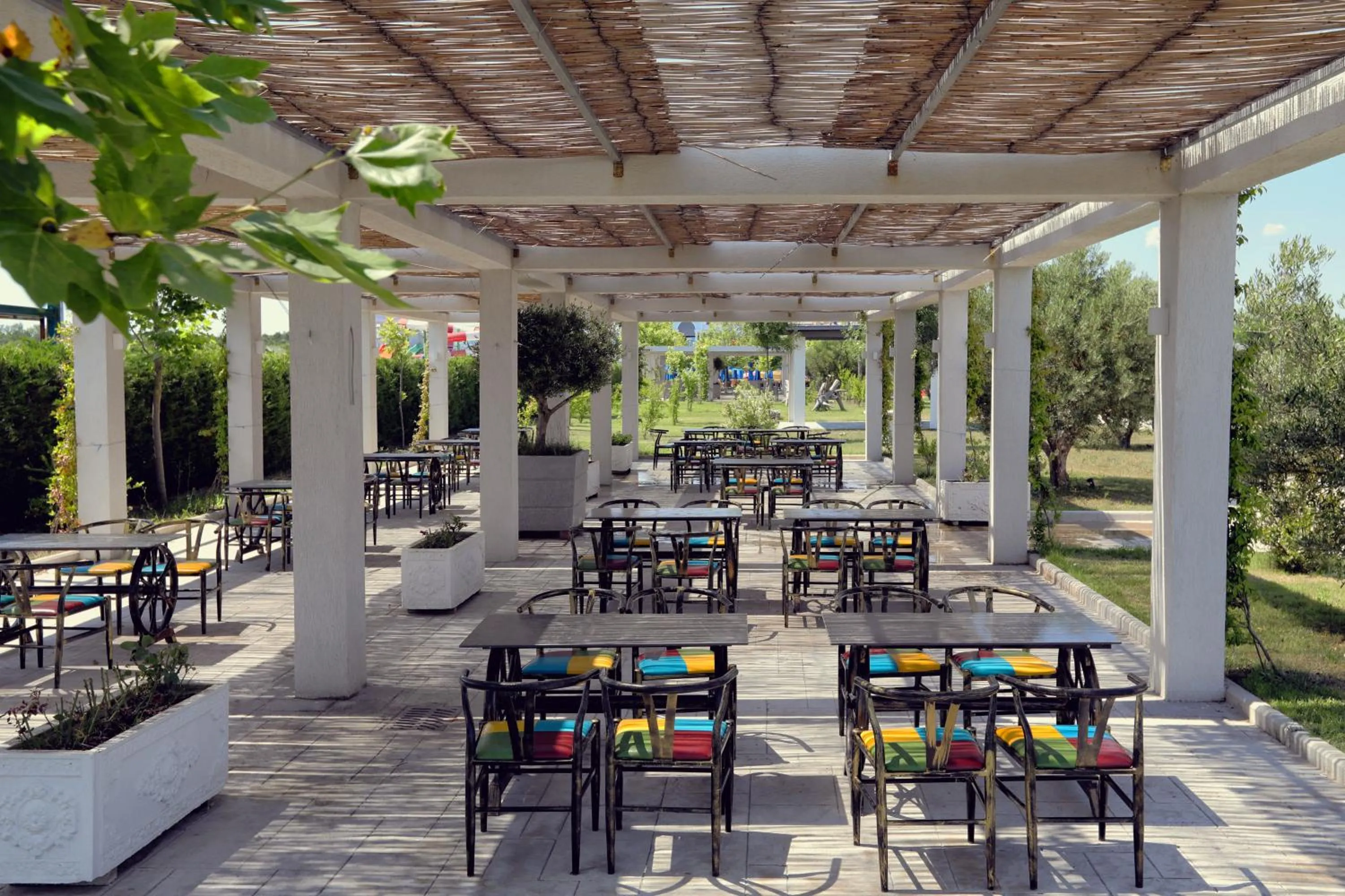 Restaurant/places to eat in Velipoja Grand Europa Resort, Affiliated by Melia