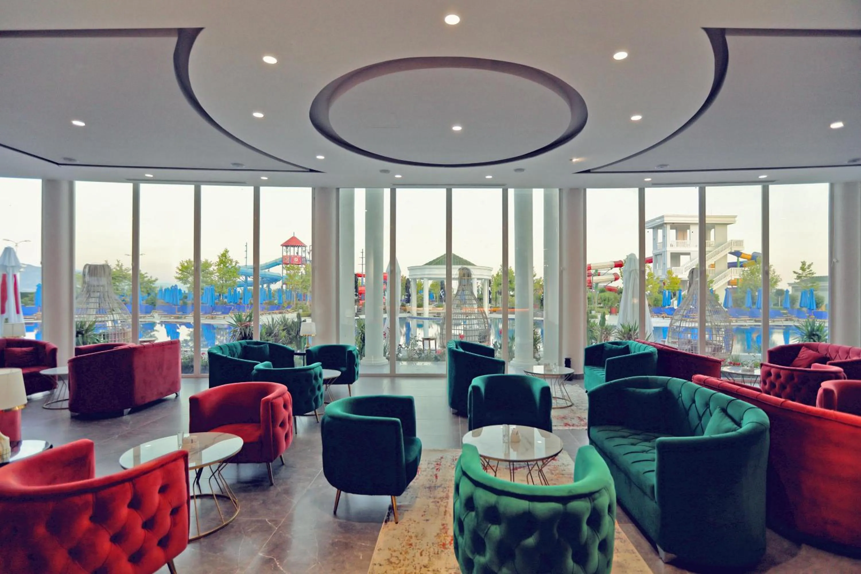 Lounge or bar in Velipoja Grand Europa Resort, Affiliated by Melia