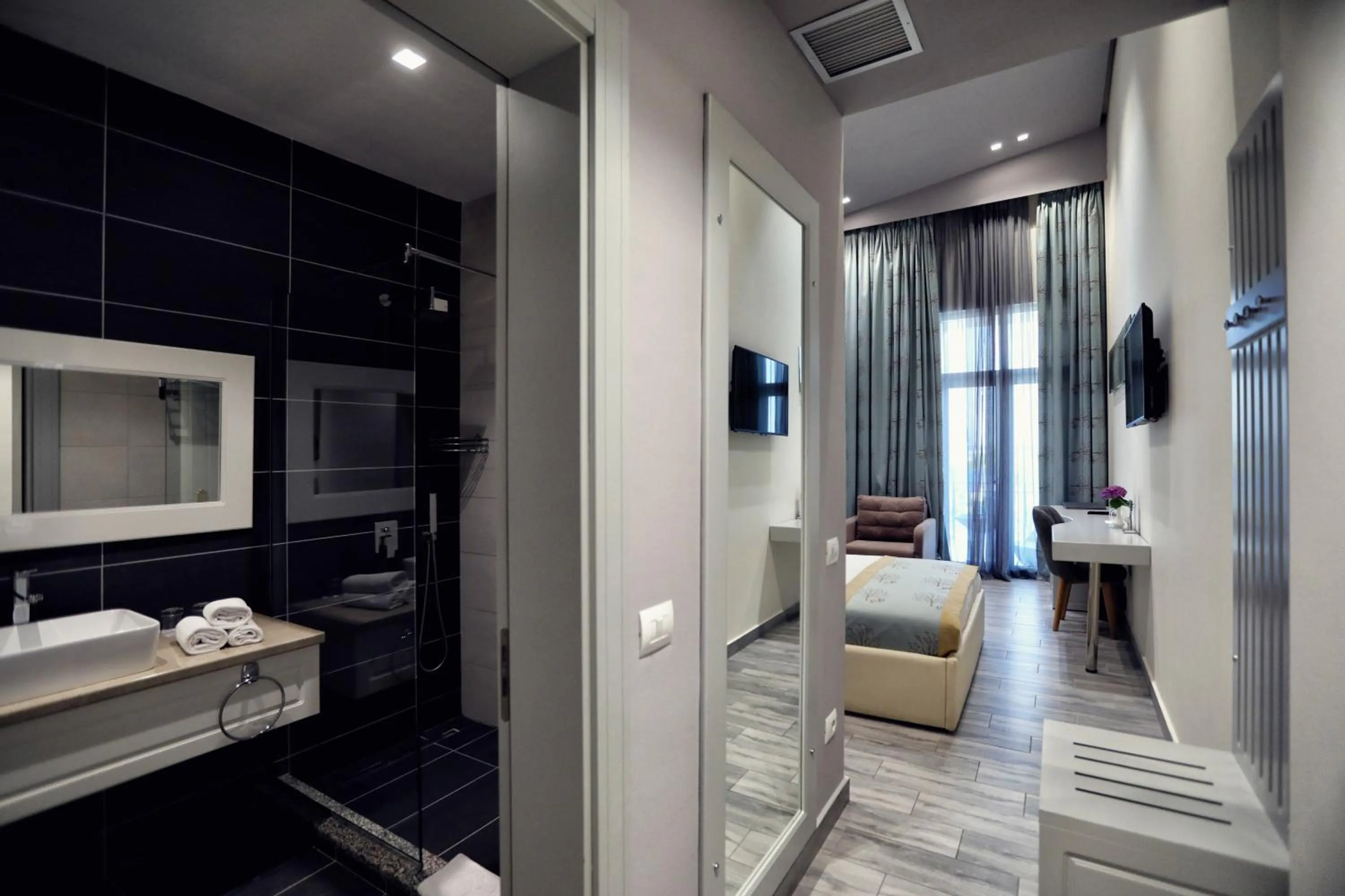 Bathroom, Bed in Velipoja Grand Europa Resort, Affiliated by Melia