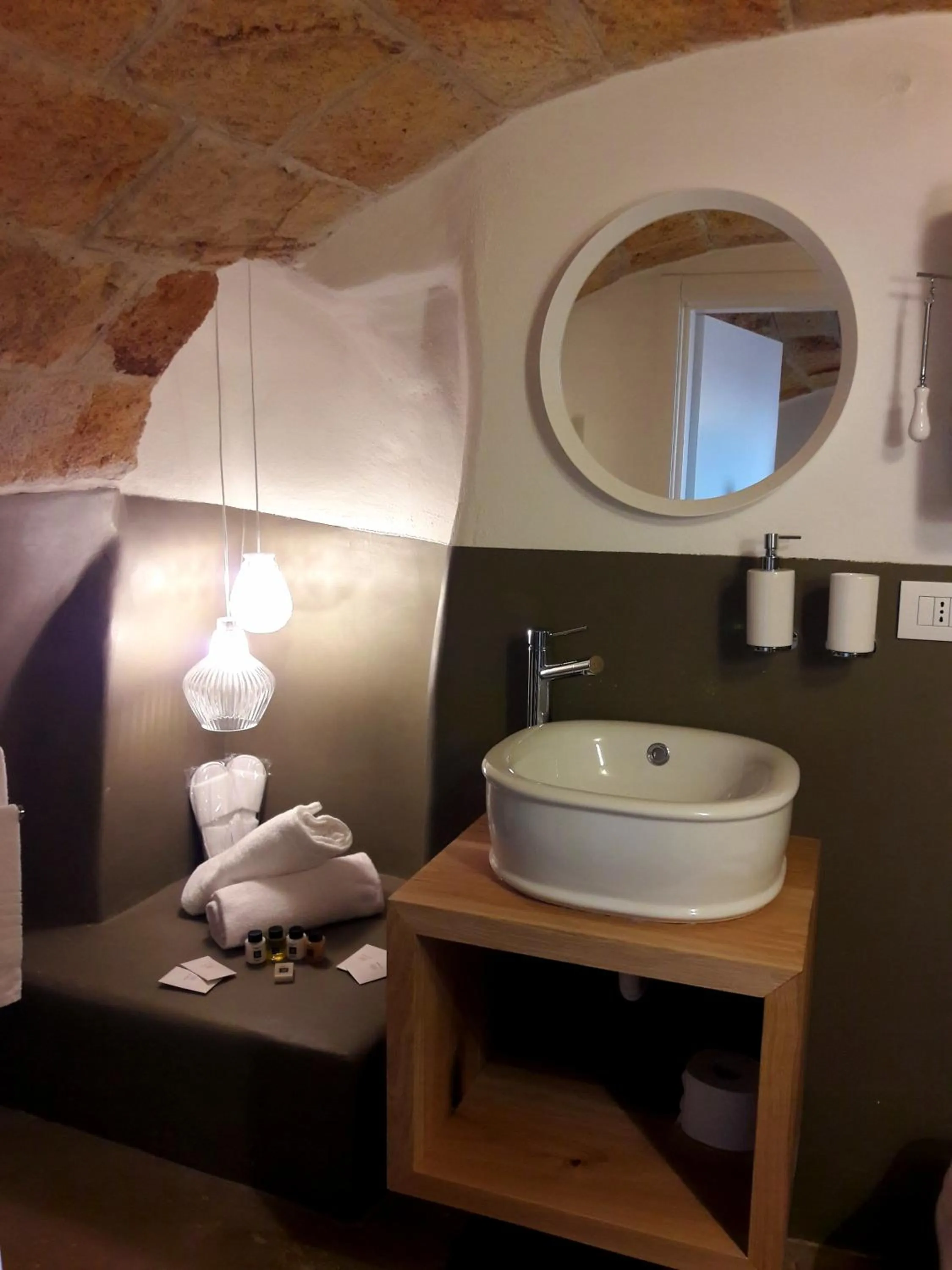 Bathroom in Aquamarea