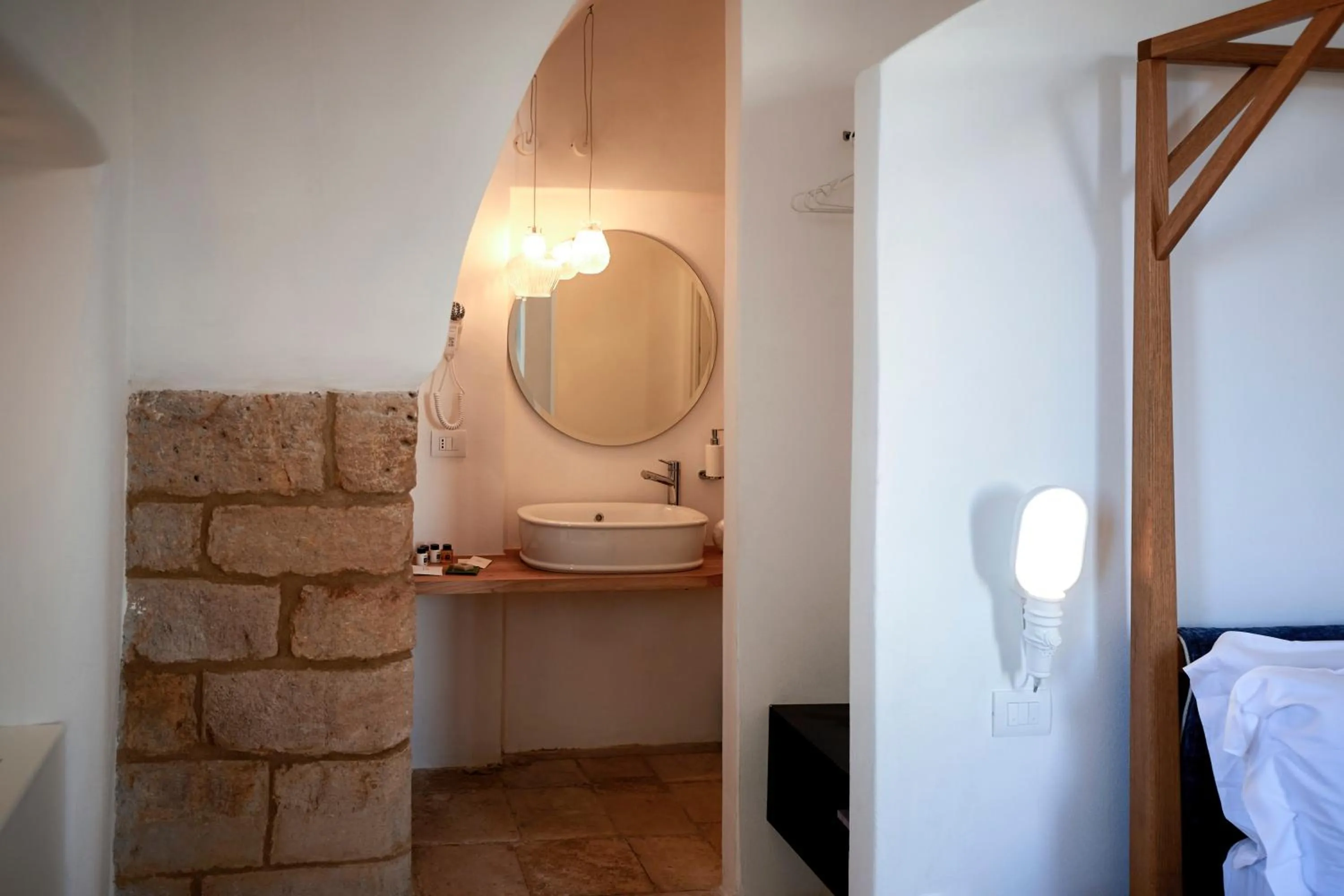 Bathroom, Bed in Aquamarea