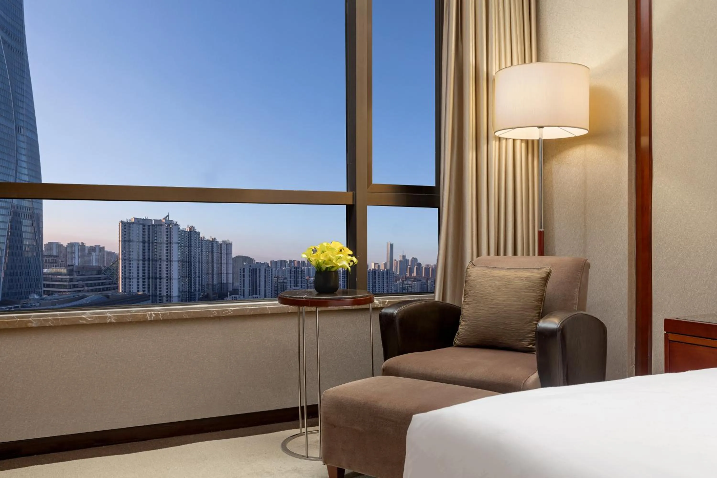 City view, Bed in Crowne Plaza Tianjin Binhai Center by IHG