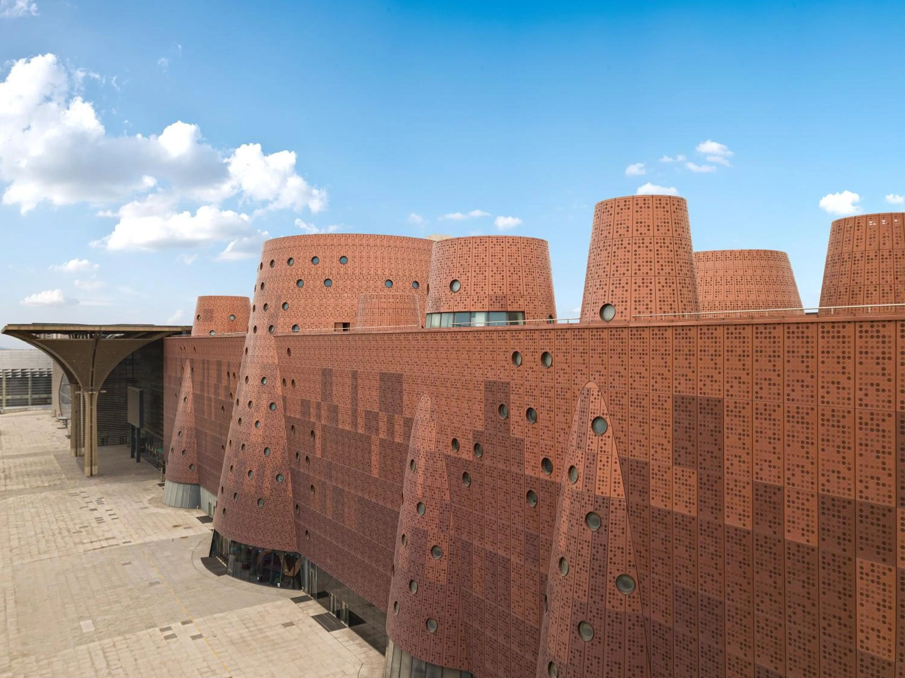 Area and facilities in Crowne Plaza Tianjin Binhai Center by IHG