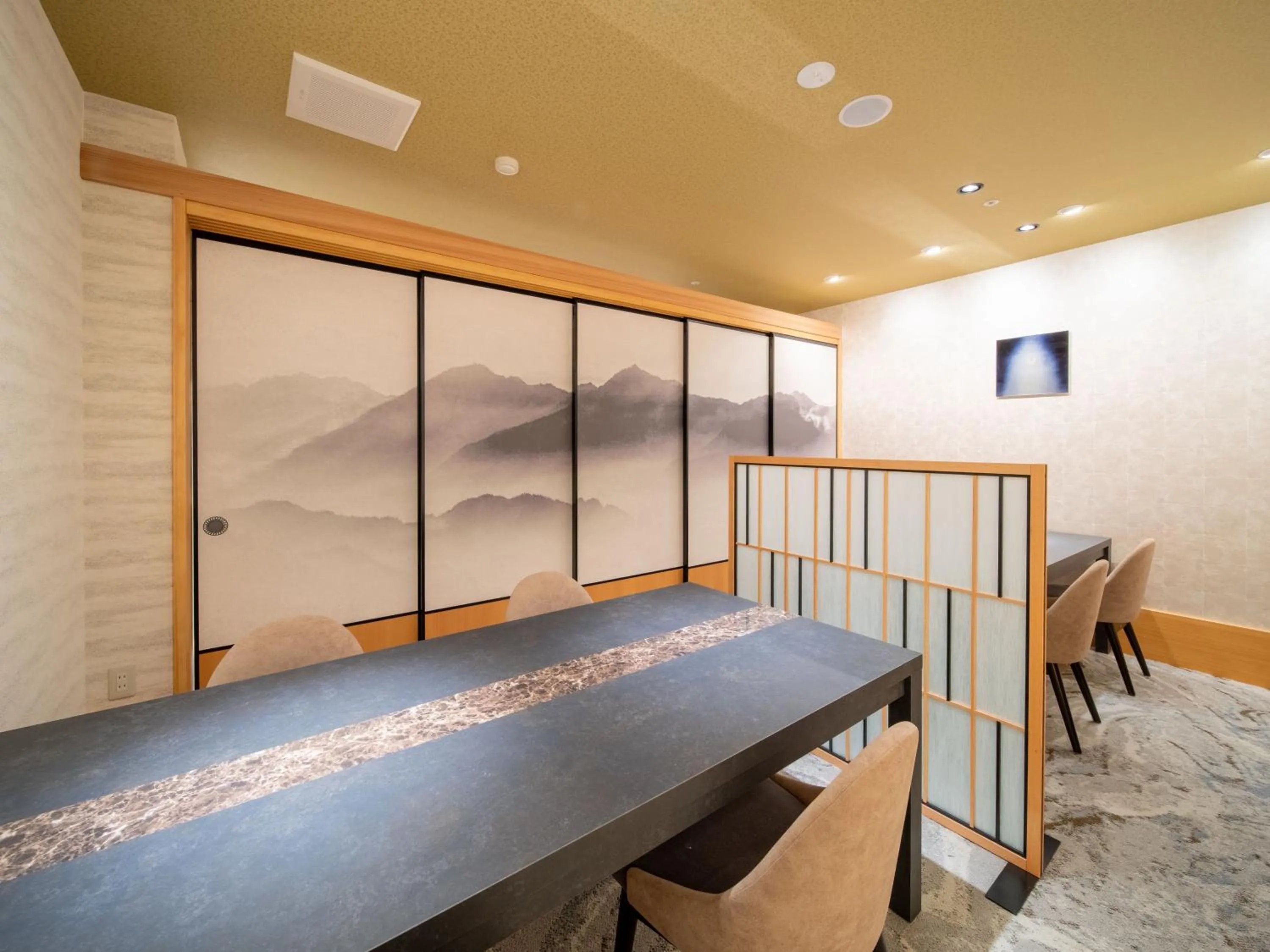 Restaurant/places to eat in Kumano-bettei Nakanoshima