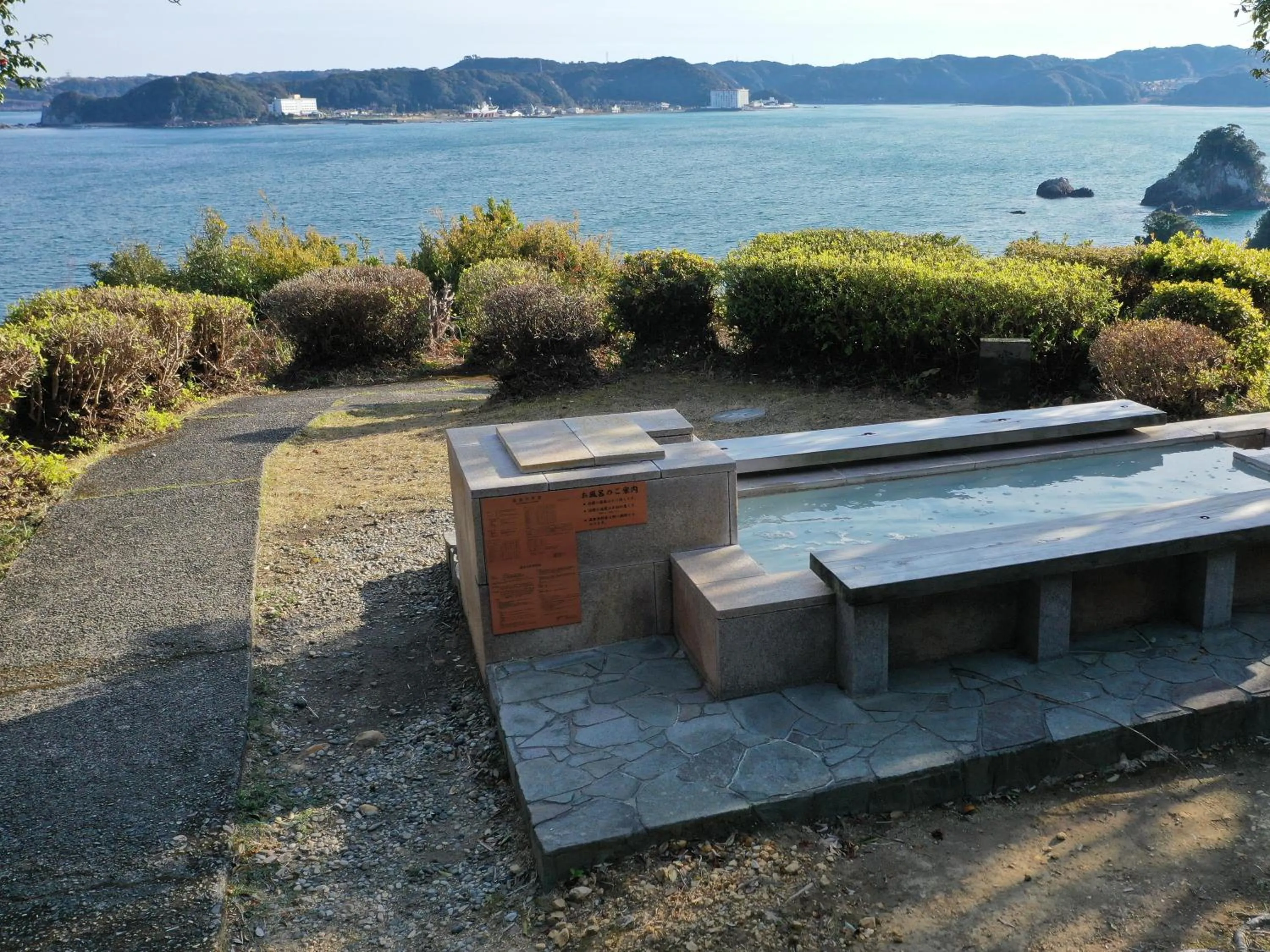 Hot Spring Bath in Kumano-bettei Nakanoshima