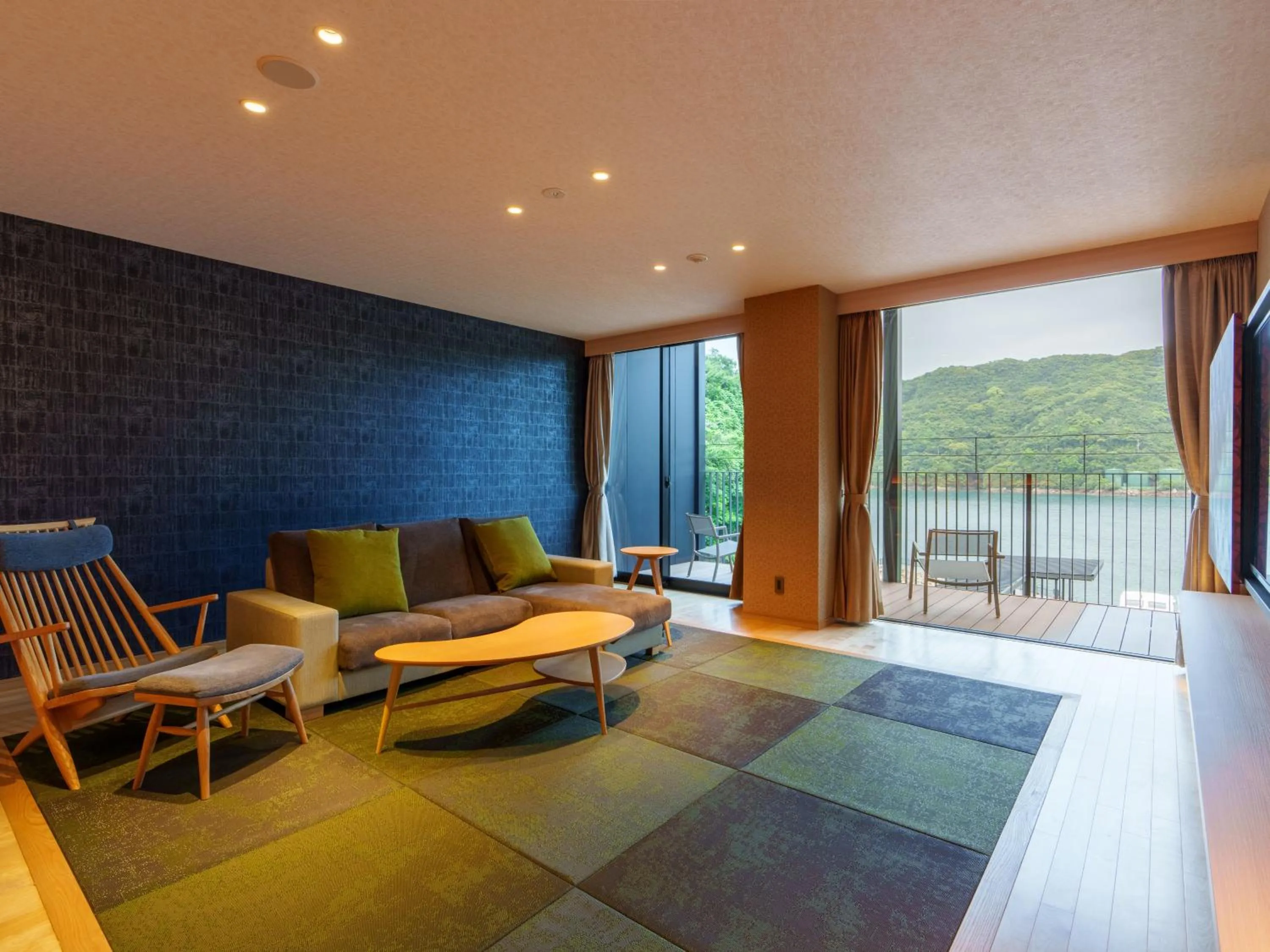 Photo of the whole room in Kumano-bettei Nakanoshima