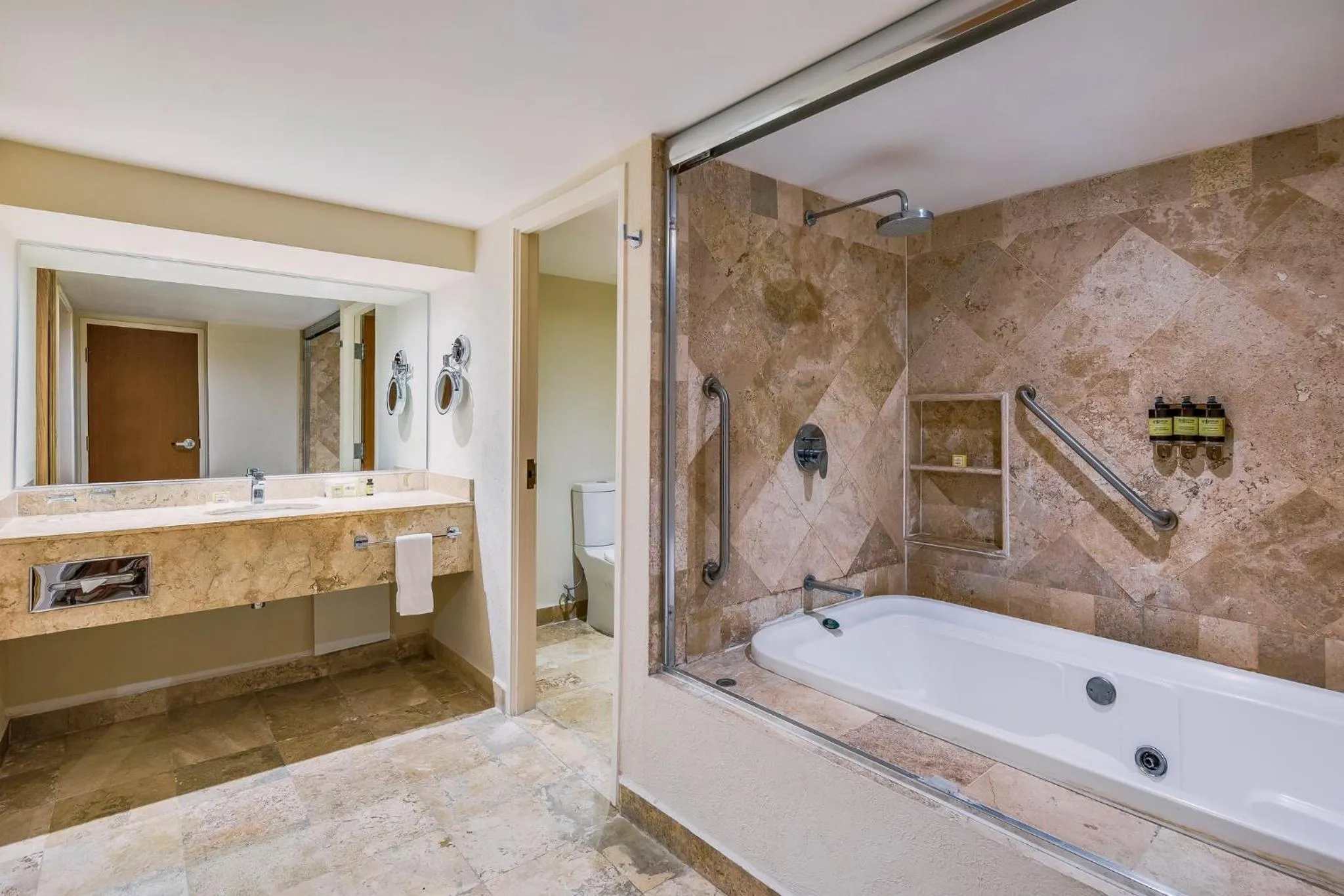 Bedroom in Fiesta Americana Acapulco Villas