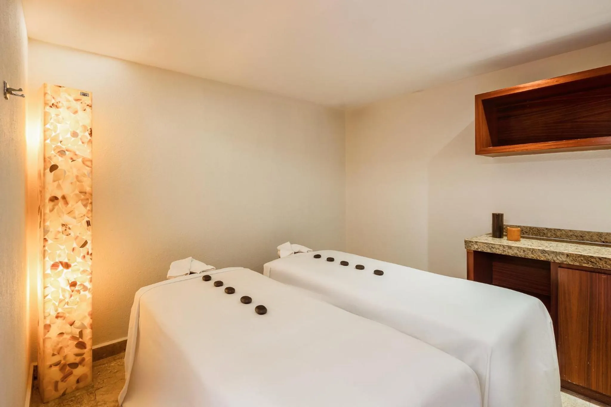 Fitness centre/facilities in Fiesta Americana Acapulco Villas