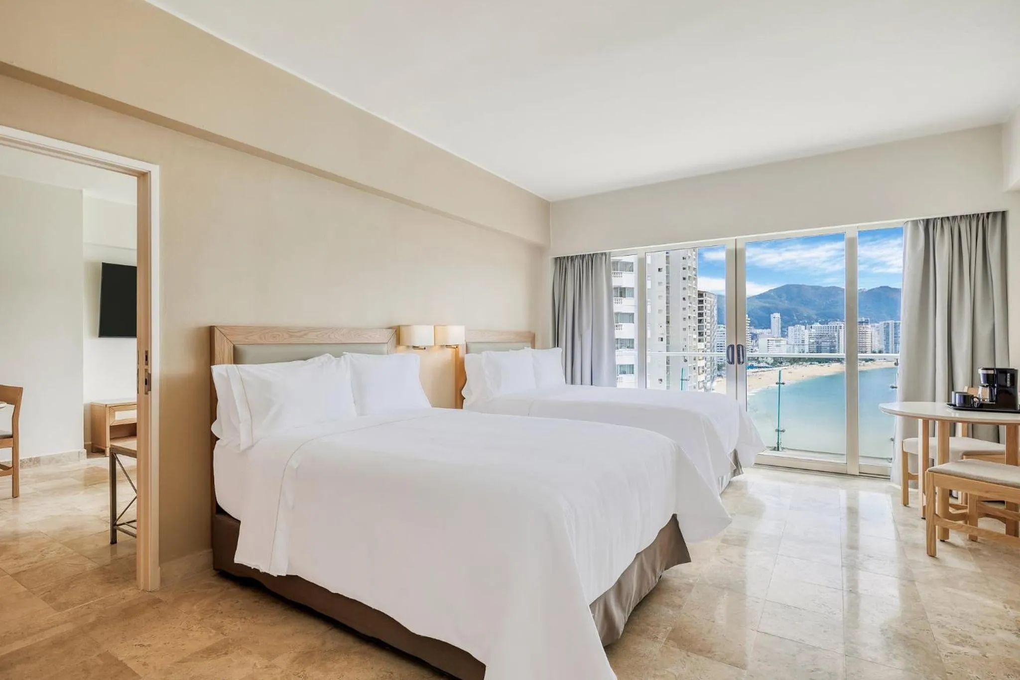 Bedroom, Bed in Fiesta Americana Acapulco Villas