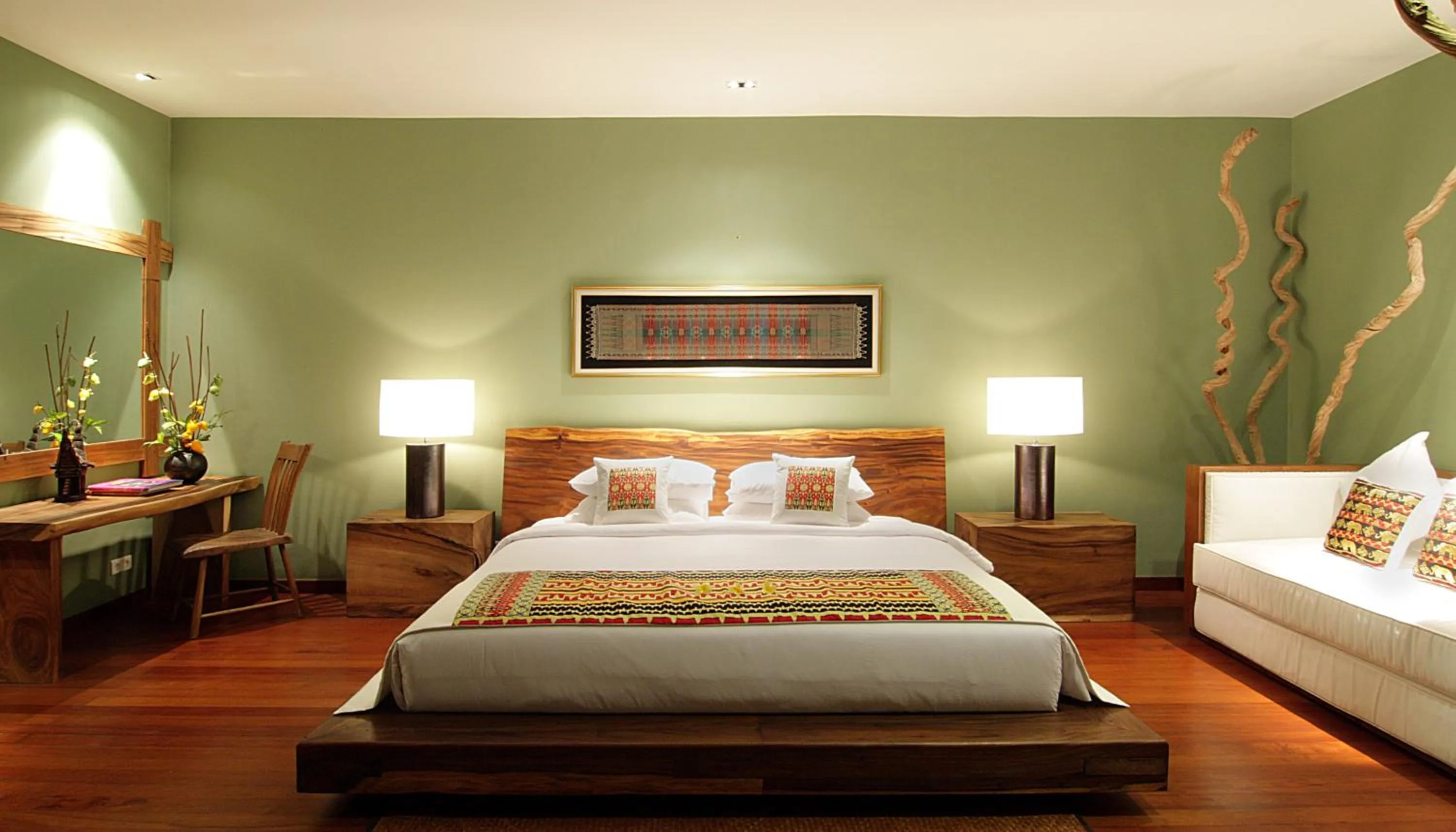 Photo of the whole room, Bed in The Longhouse, Jimbaran - Bali