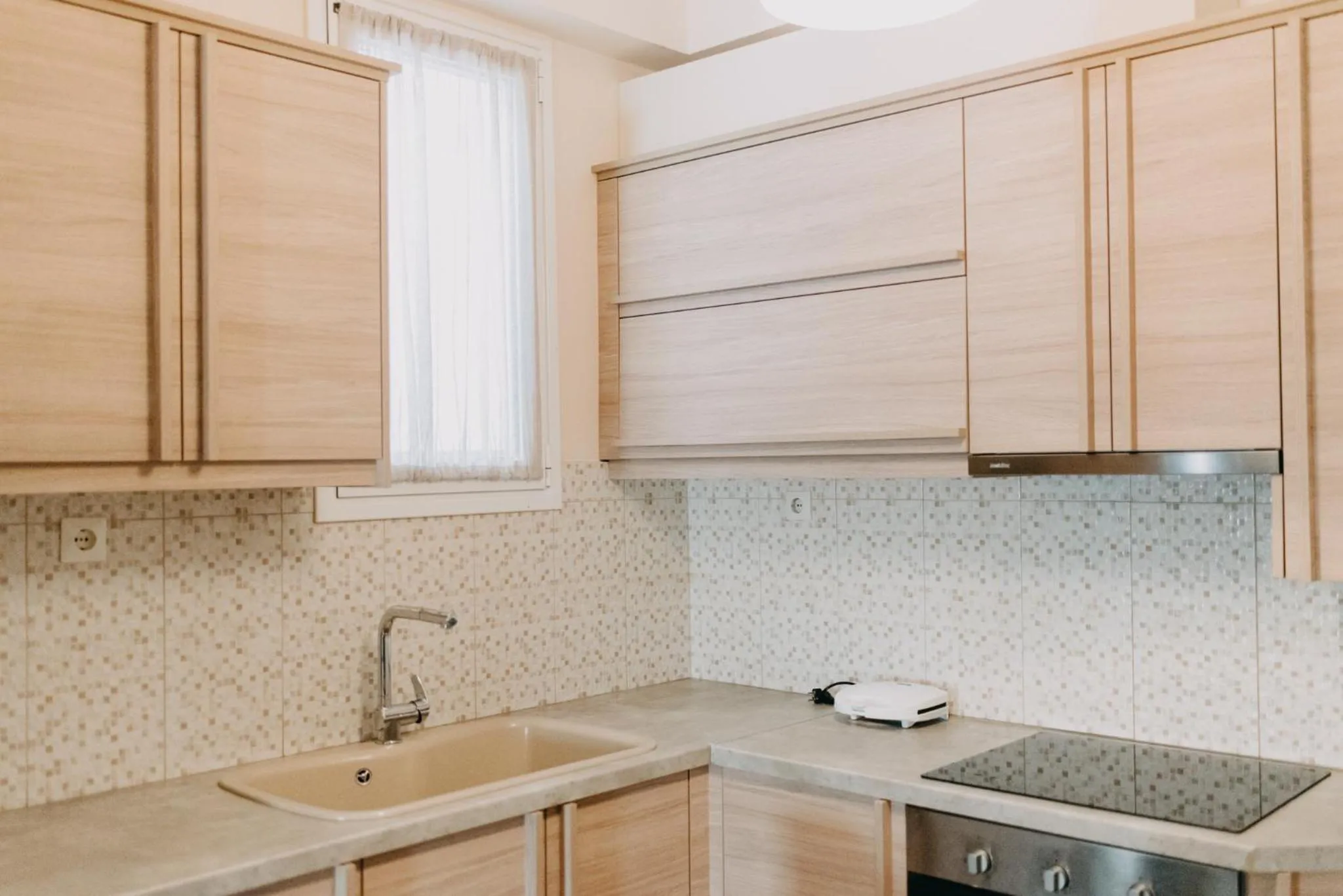 Kitchen or kitchenette in BEST HOUSE, DECK APRTM., OLD PORT OF PATRAS