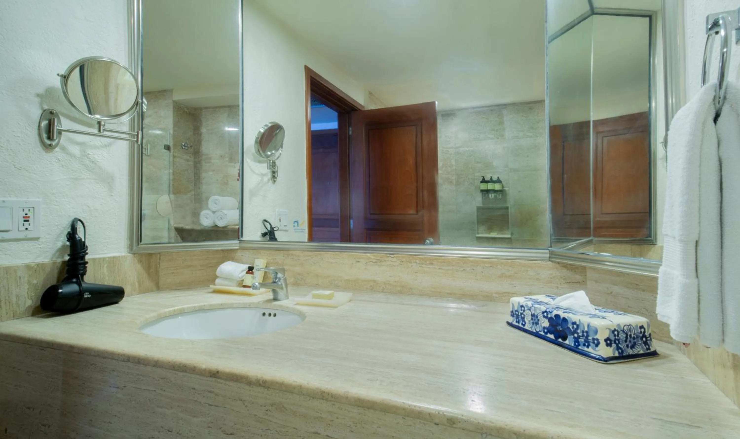 Shower in Fiesta Americana Puerto Vallarta All Inclusive & Spa