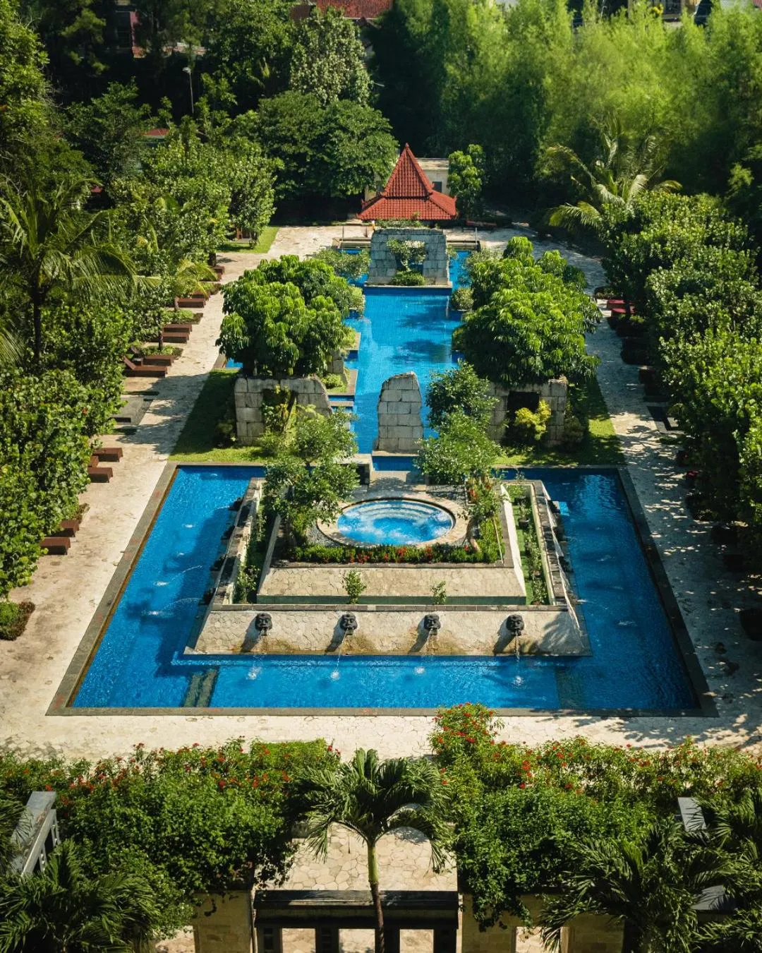 Swimming pool in Mustika Yogyakarta Resort and Spa