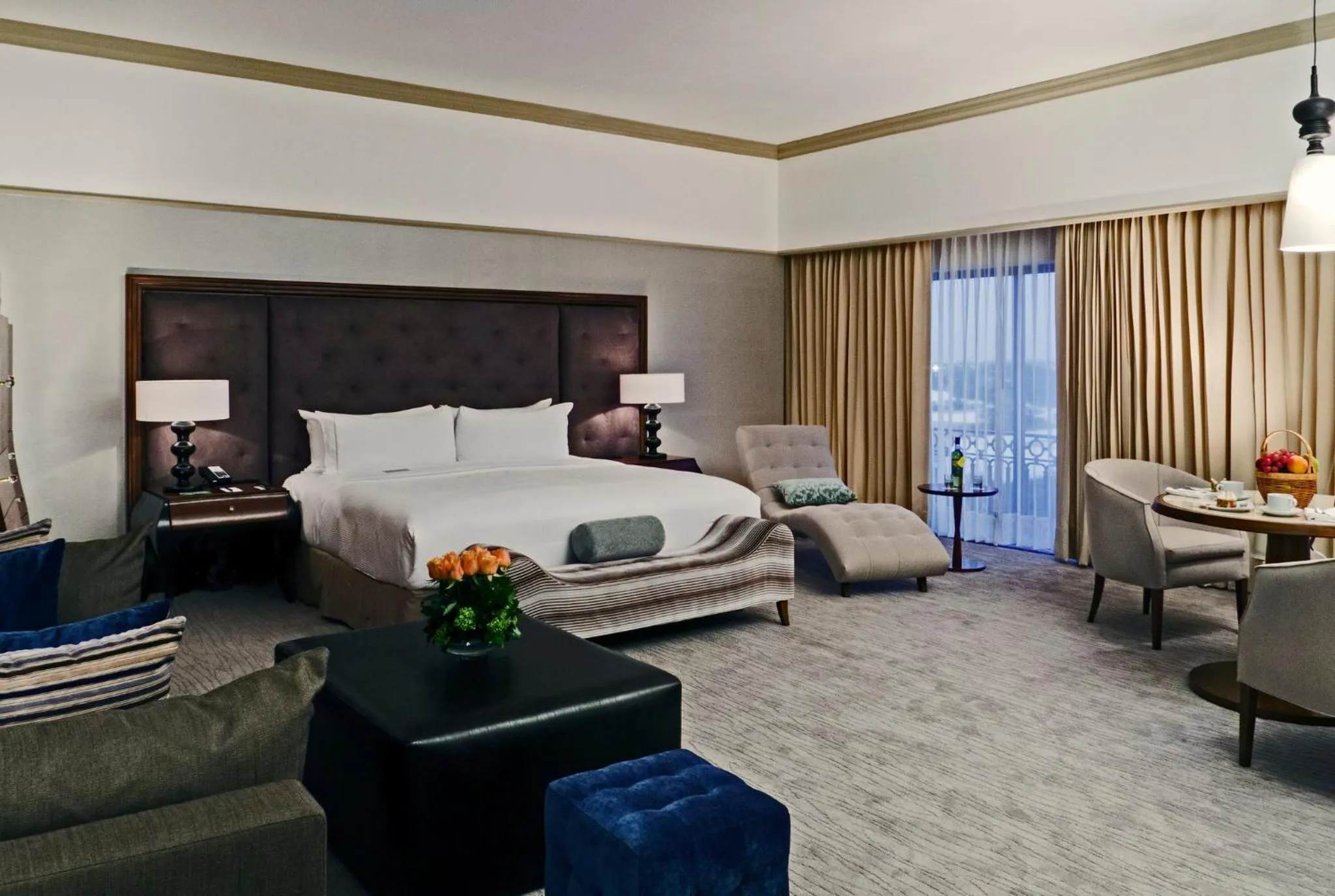 Photo of the whole room, Bed in Fiesta Americana Merida