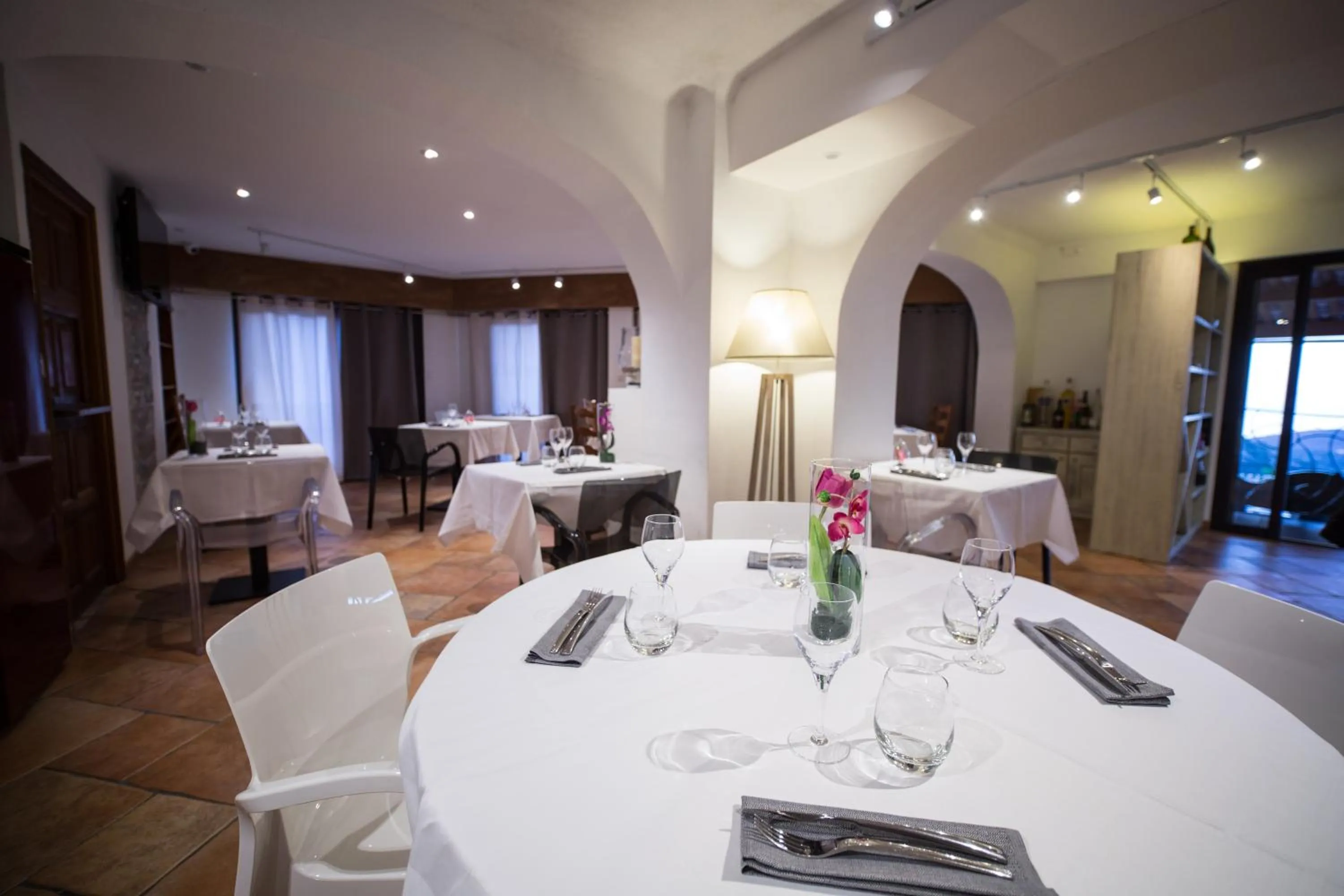 Restaurant/places to eat in Hotel La Santa