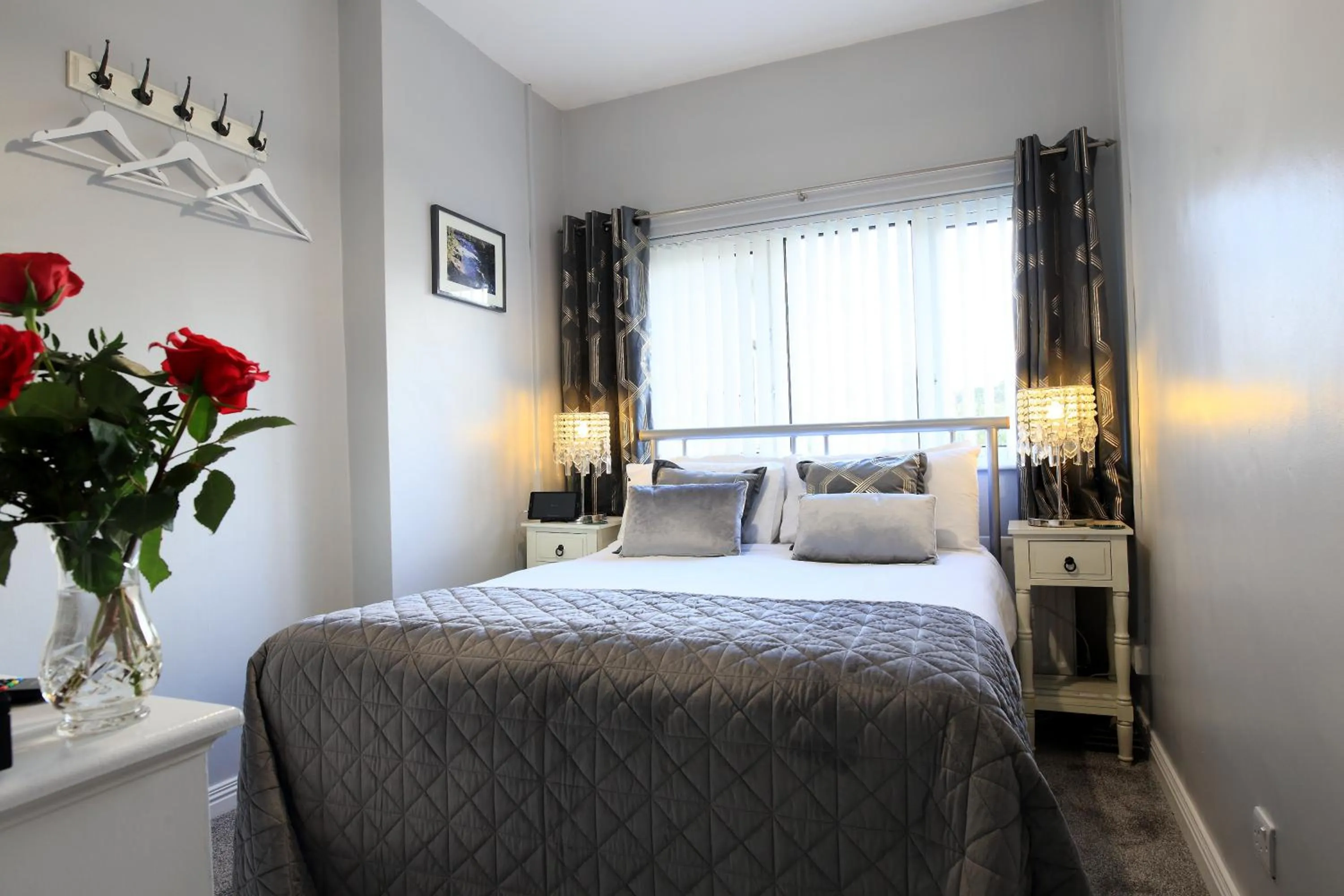 Bed in Elagh View Bed & Breakfast