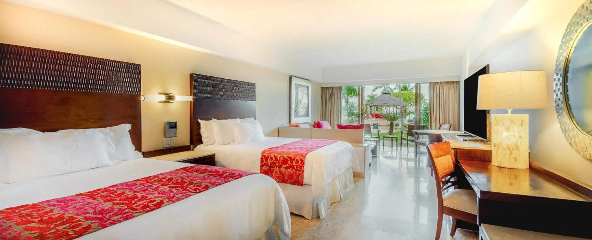 Photo of the whole room, Bed in Grand Fiesta Americana Coral Beach Cancun - All Inclusive