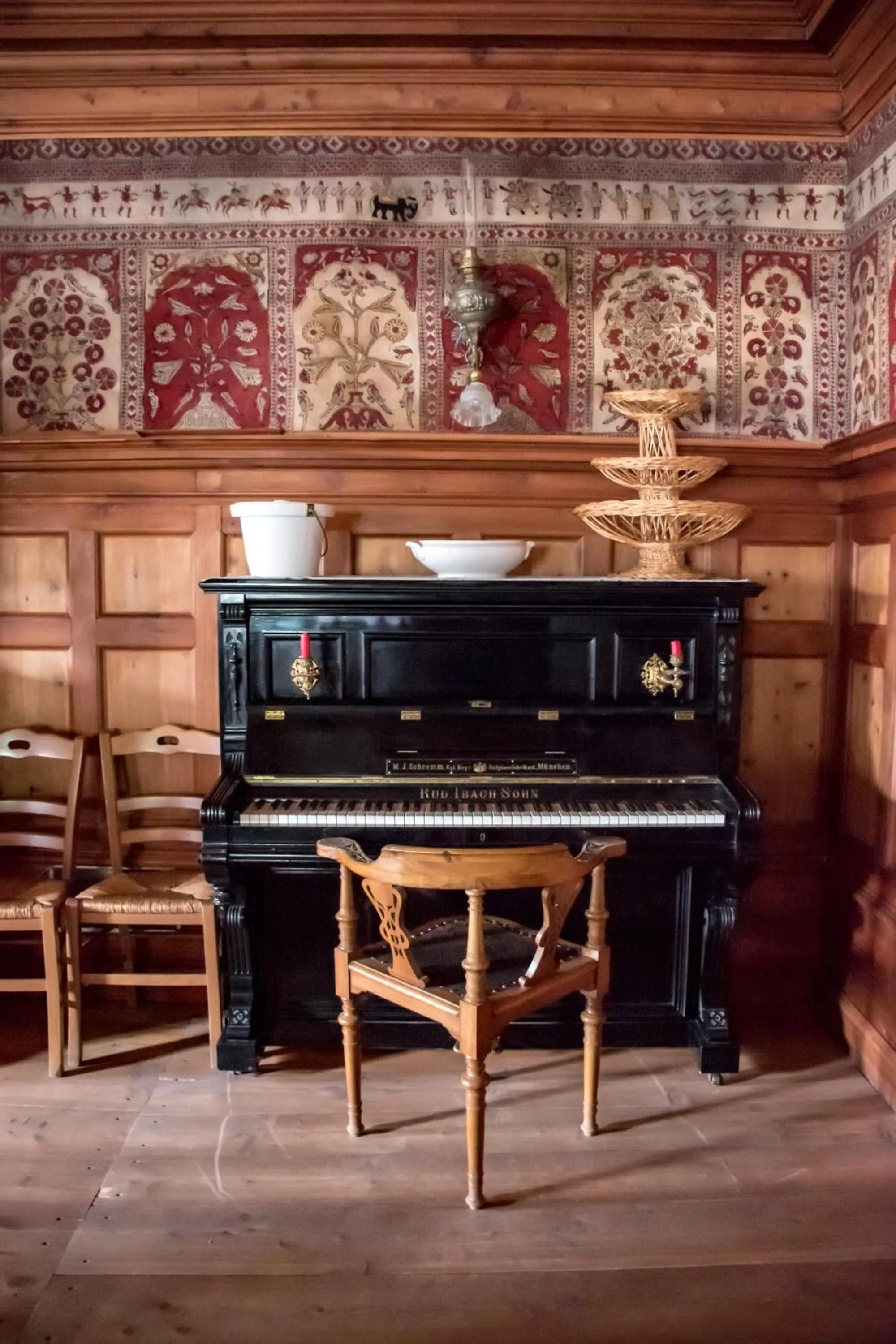 Decorative detail in Hotel La Villa della Regina