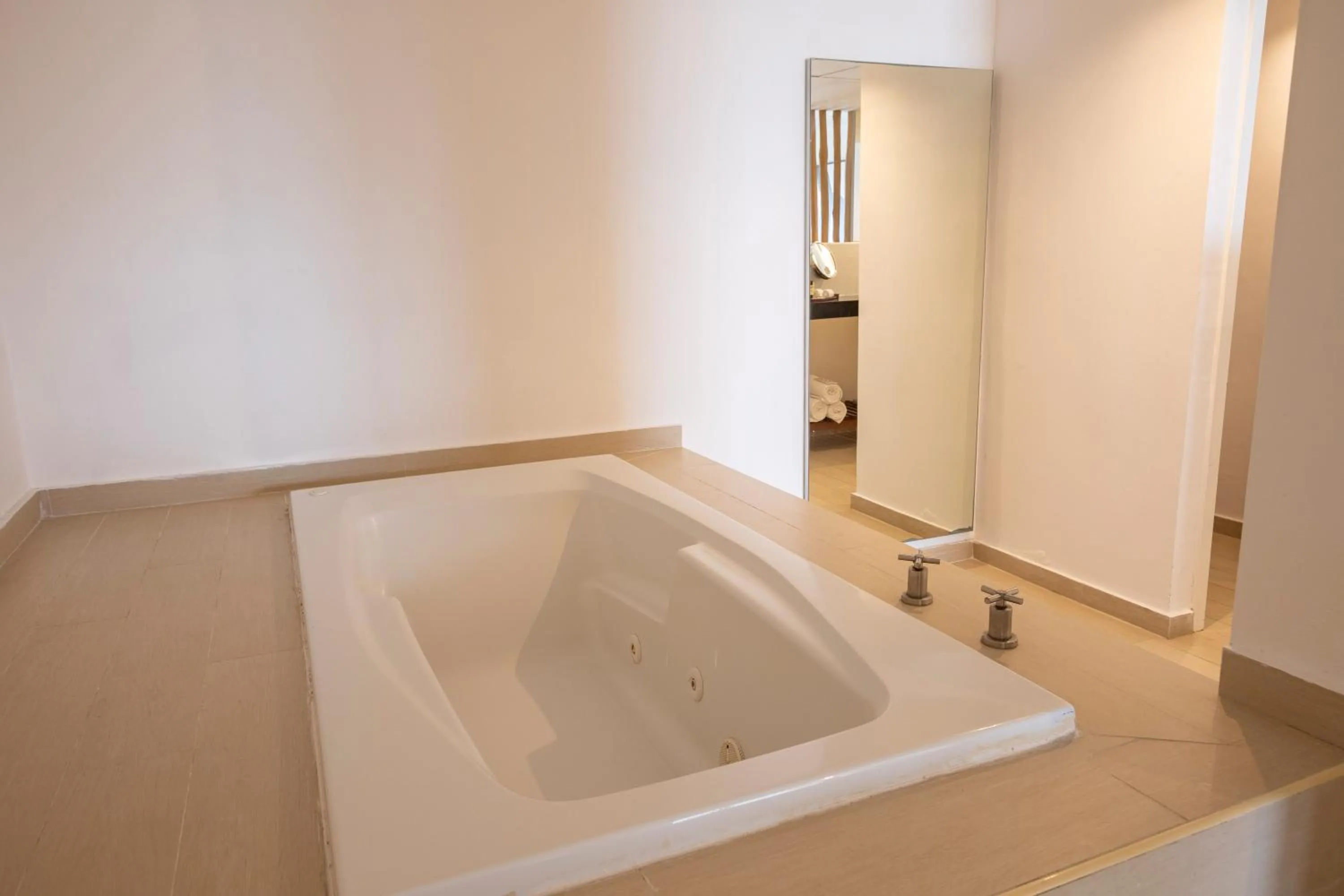 Hot Tub in Fiesta Americana Cozumel All Inclusive